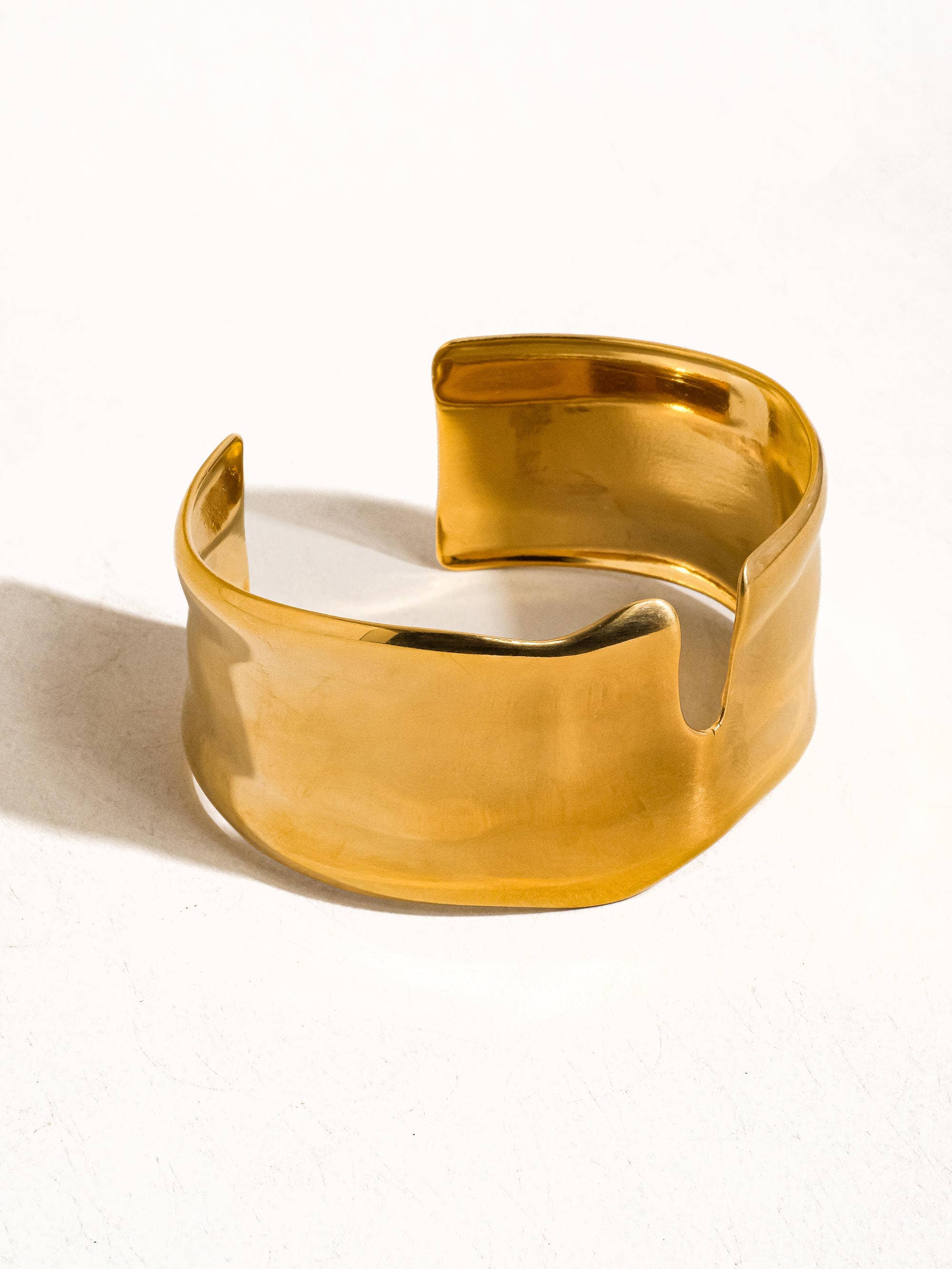 Flanerie Clyde 18K Gold Non-Tarnish Abstract Bold Bangle