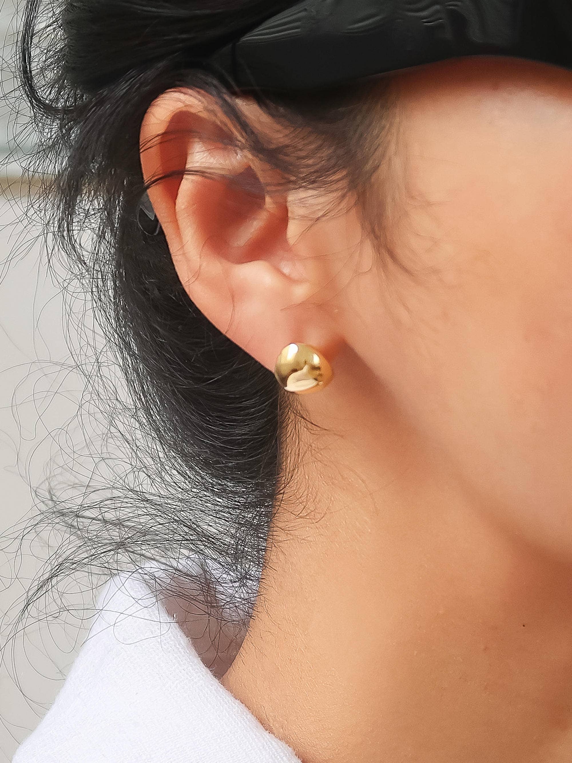 Flânerie Helene 18K Gold Non-Tarnish Small Dome Earrings