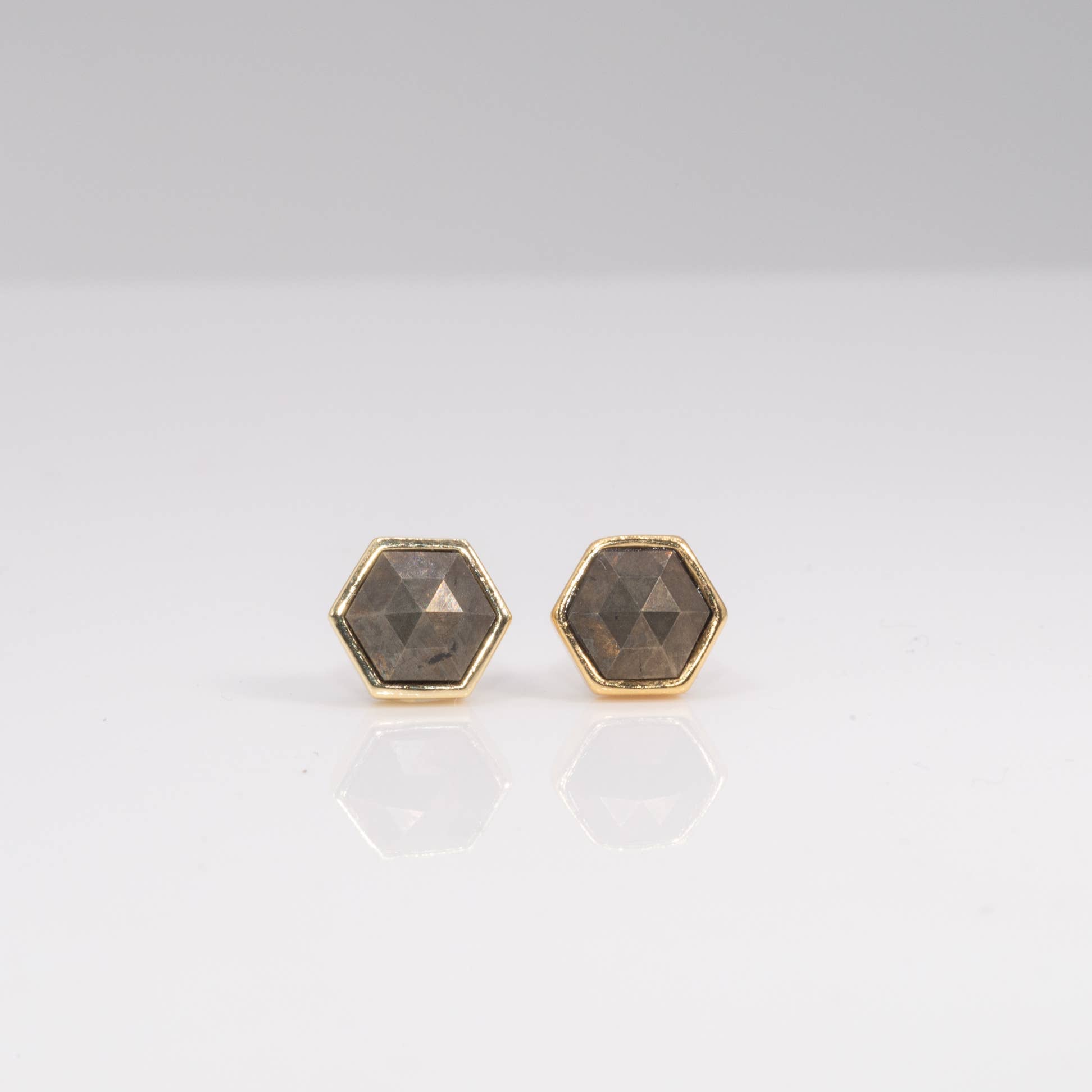 Leslie Francesca Hexagon Gemlet studs