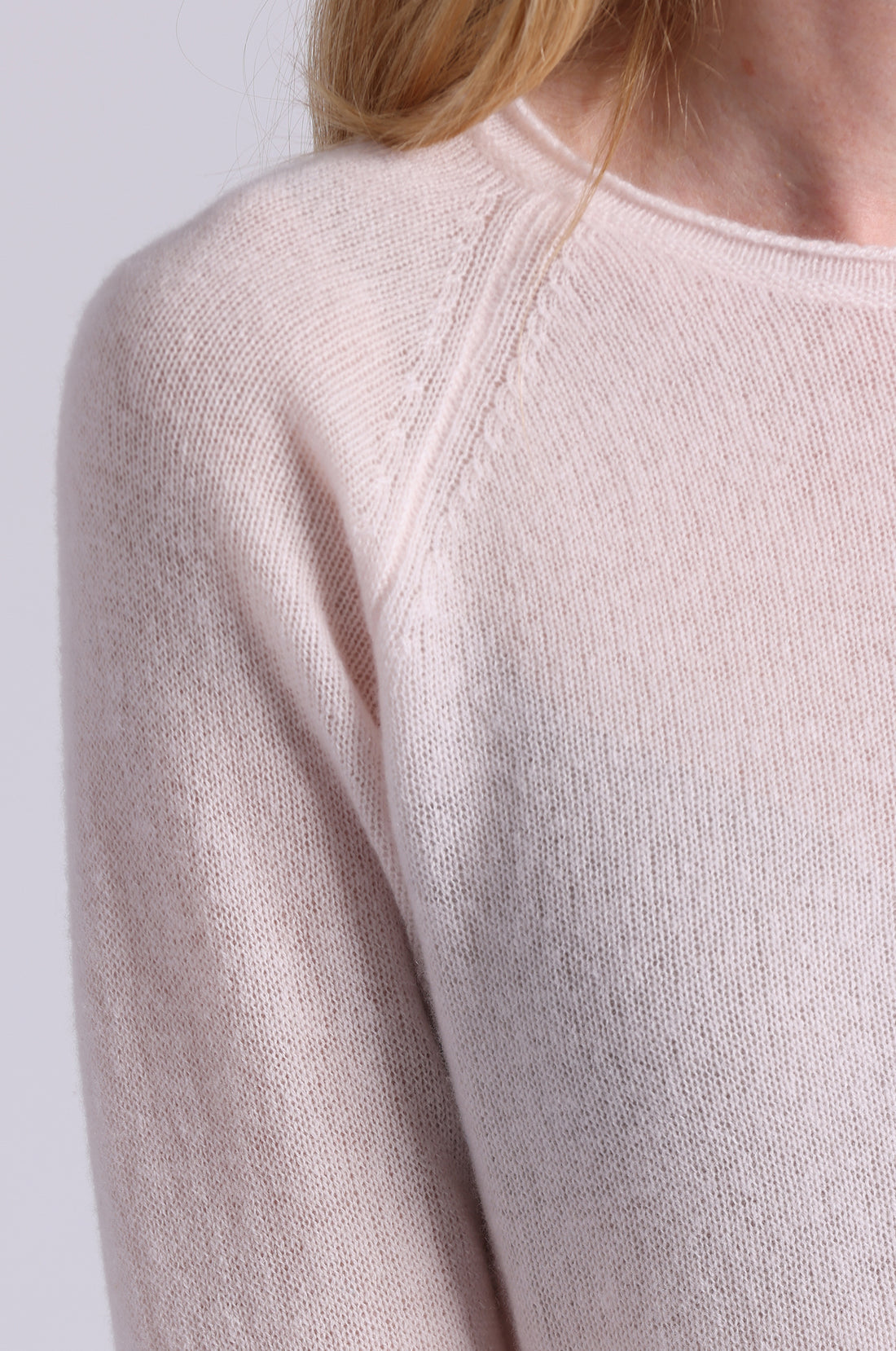 Minnie Rose Cashmere Raglan Crew With Rolled Trim