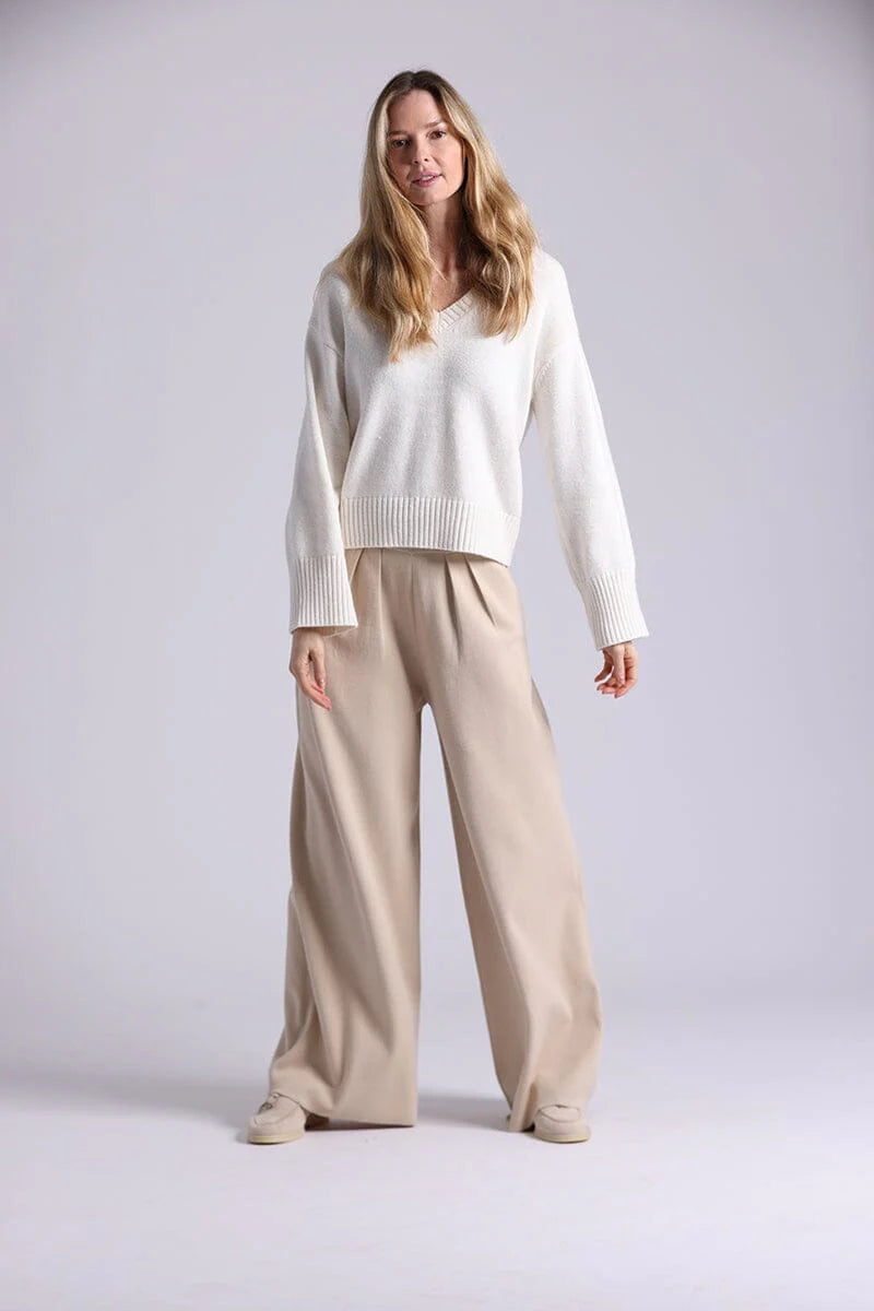 Minnie Rose Luxe Cotton Blend Boxy V Neck 9739