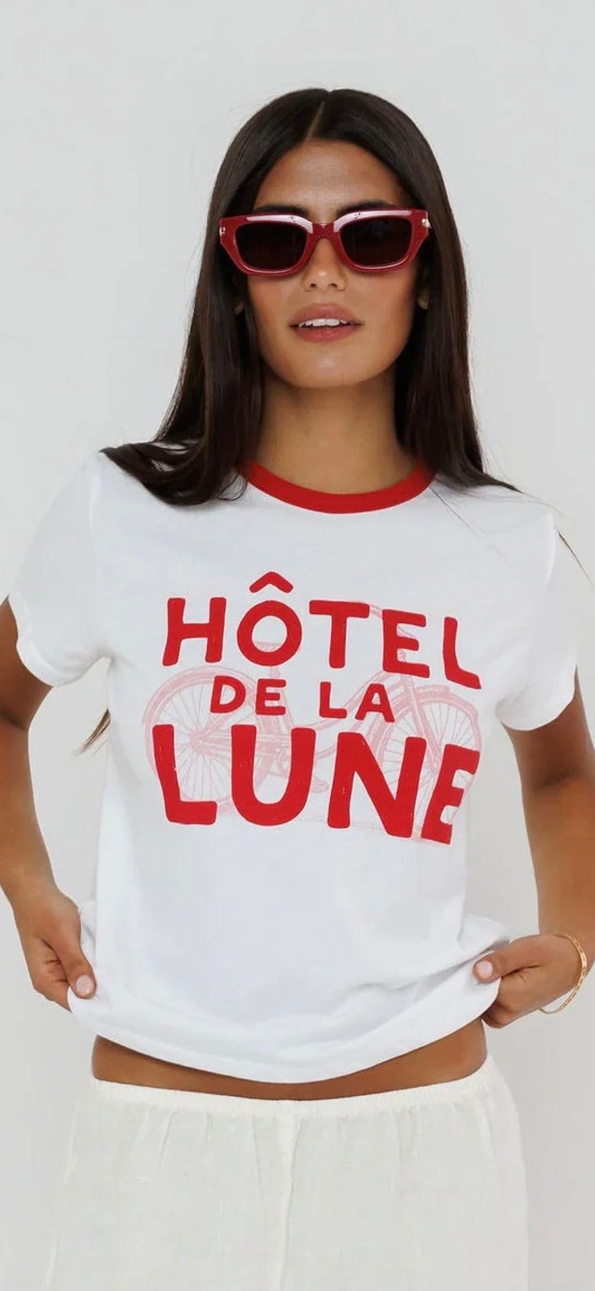 Sunny Somewhere Hotel De La Lune