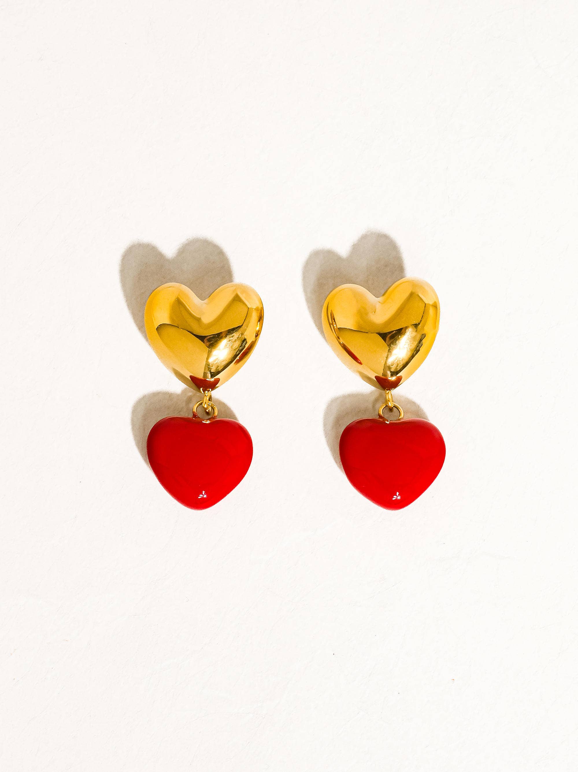 Flanerie Arcane 18K Gold Vintage Heart Earring