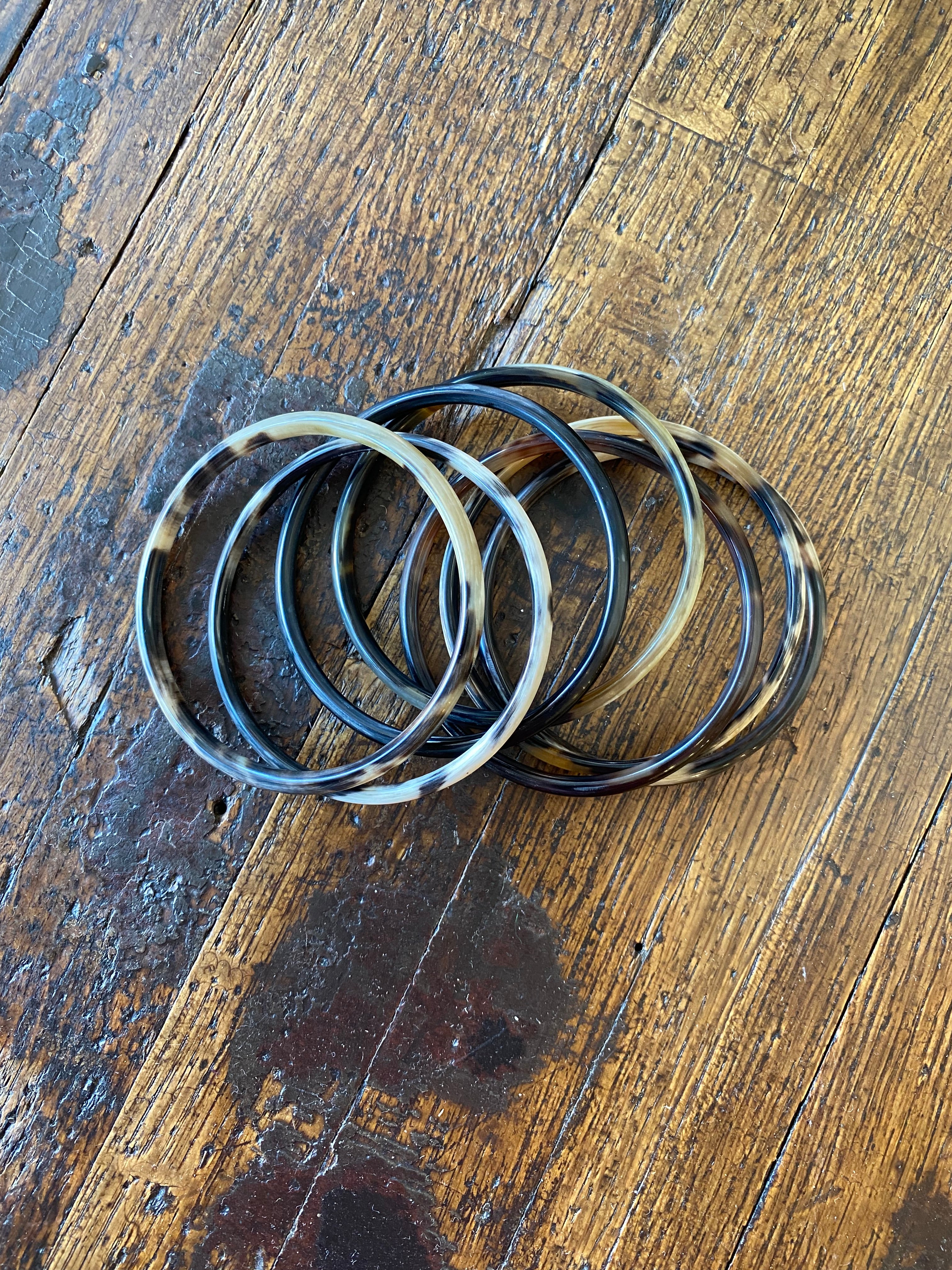 VIVO Dark Horn Bangle Set of 7 CTB102