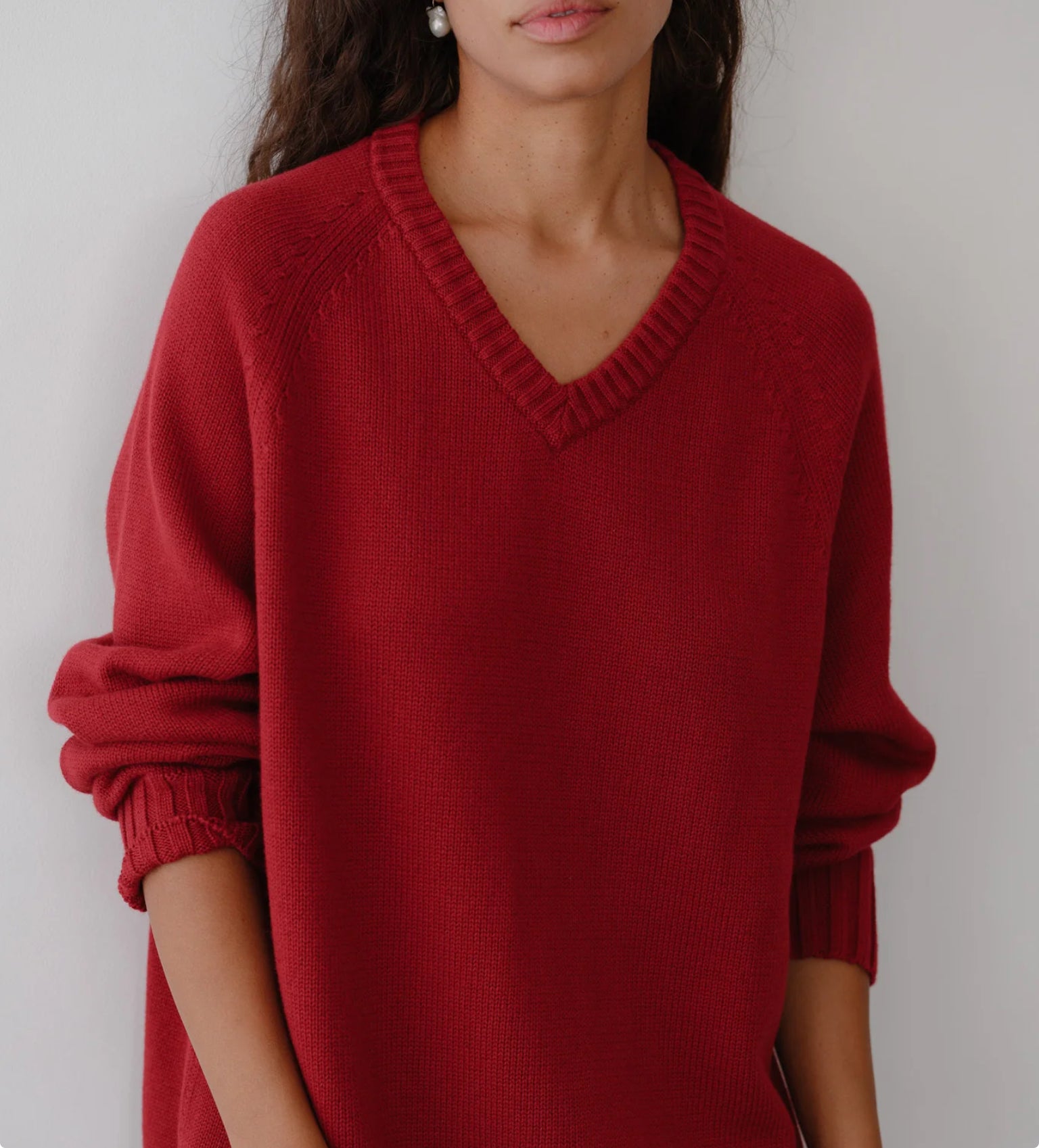 DONNI. The Cotton Cashmere V-Neck Sweater 1054048