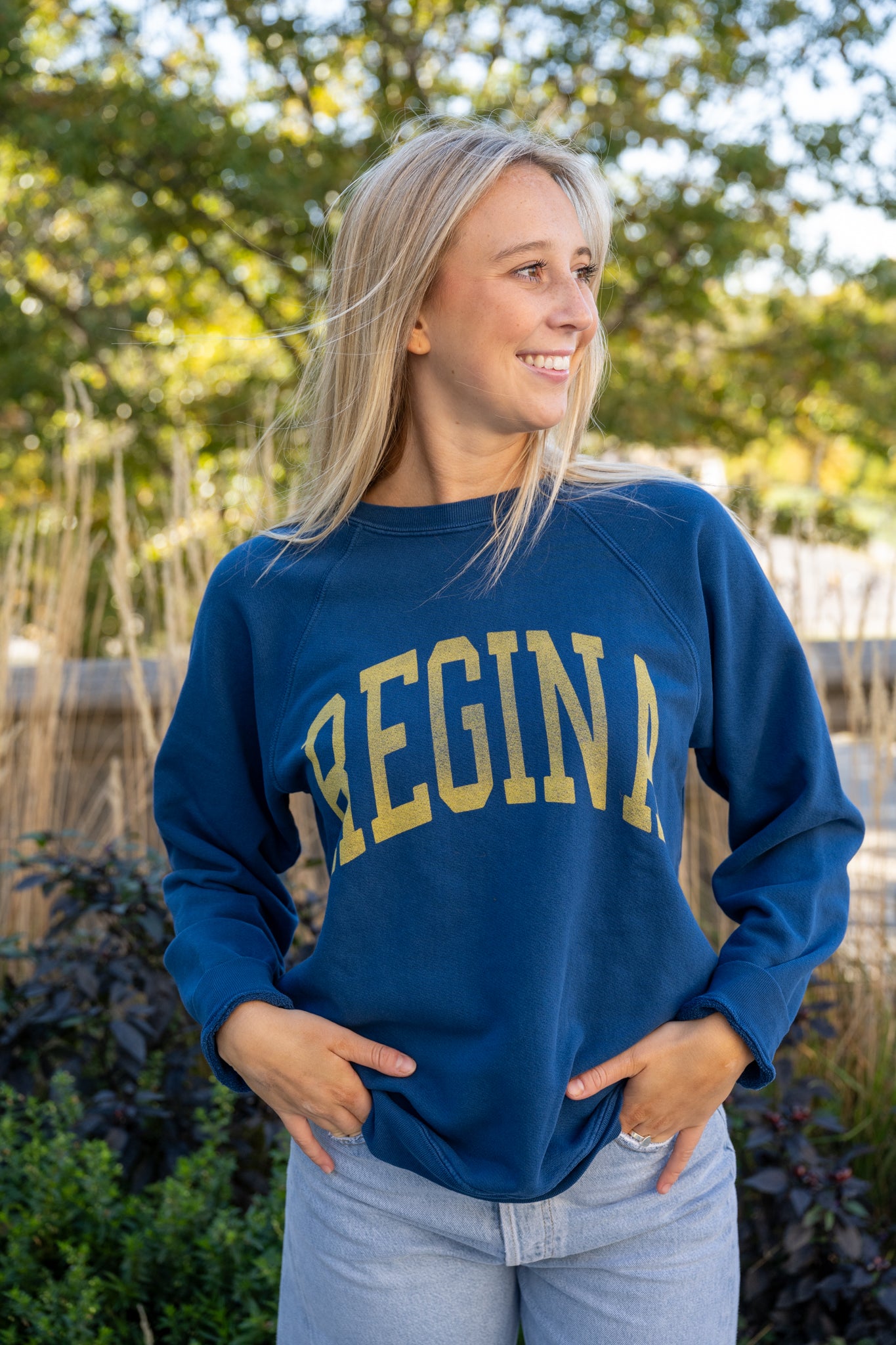 Retro Brand Vintage Regina Sweatshirt