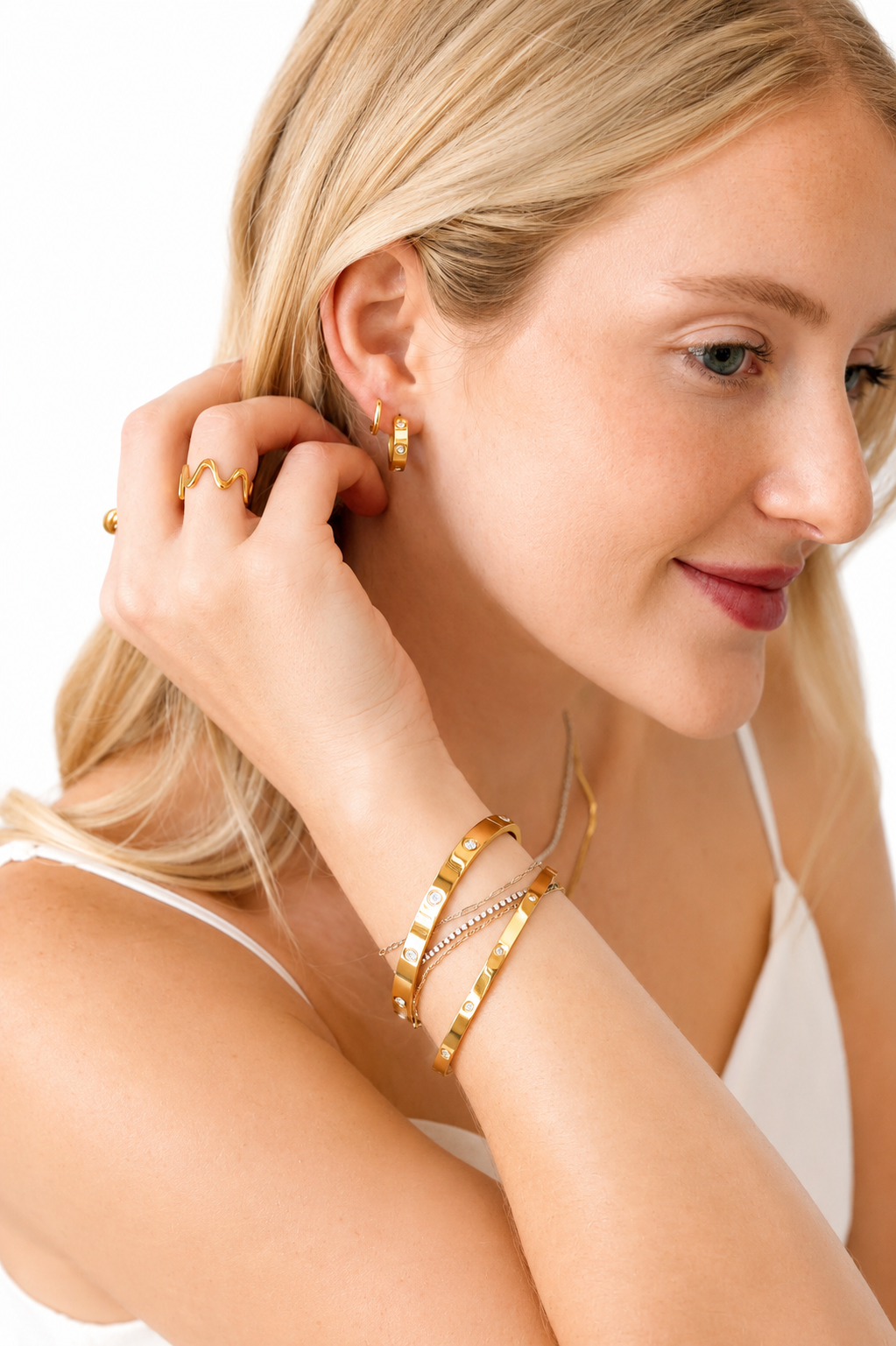 Nikki Smith Designs Mini Corinne Gold Bangle Bracelet