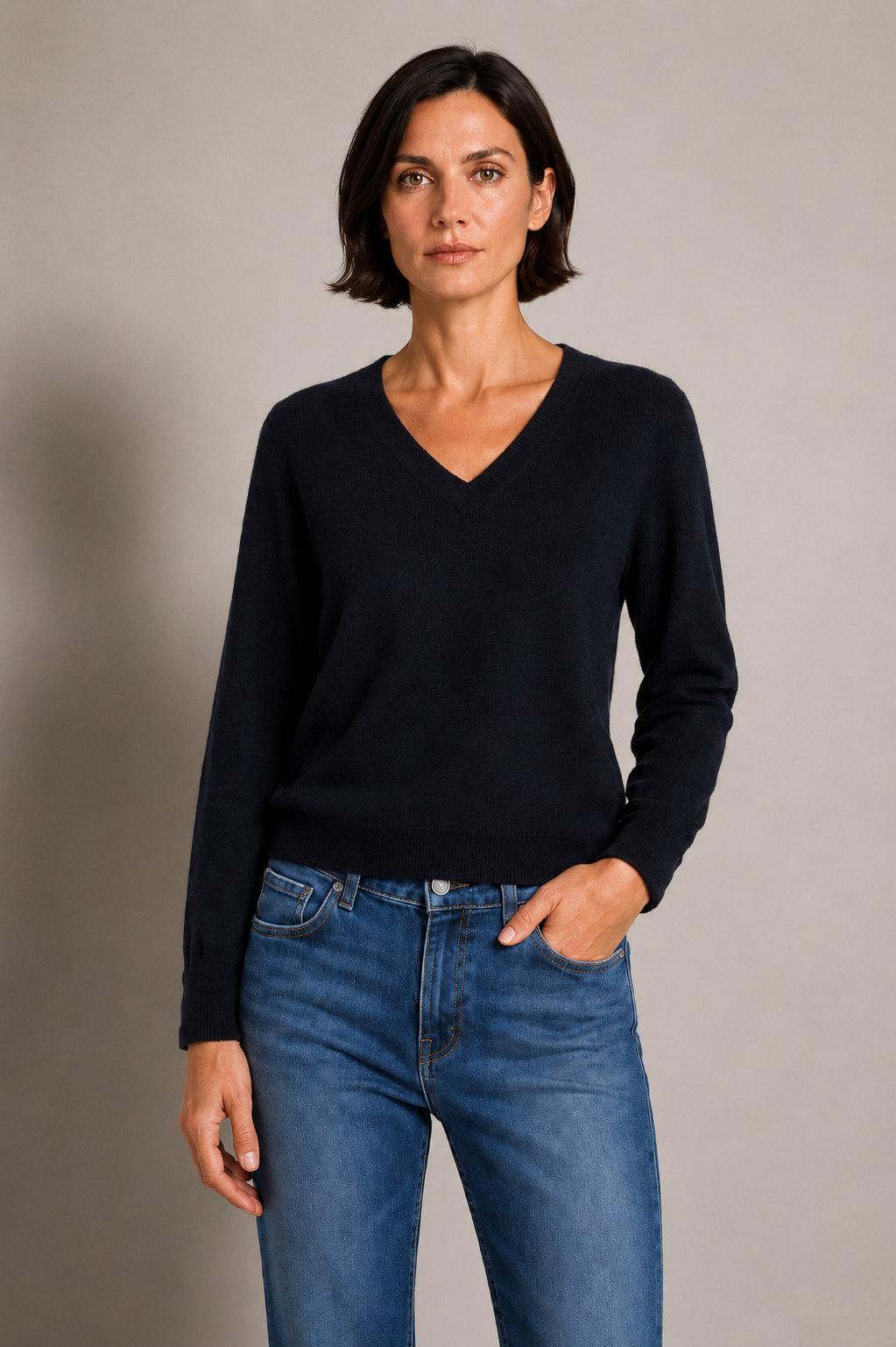 Minnie Rose Shrunken V Neck Cashmere Sweater 7566