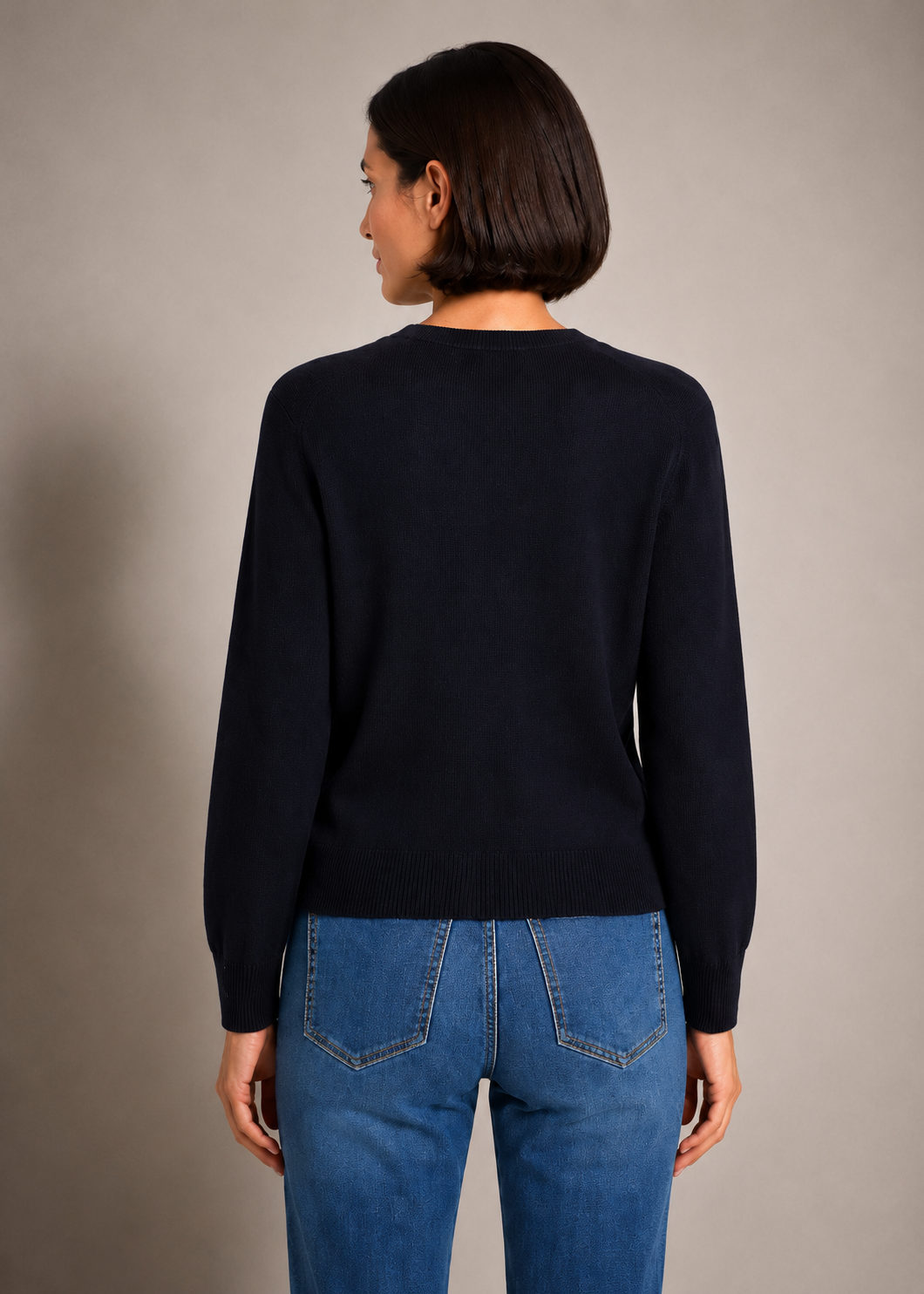 Minnie Rose Shrunken V Neck Cashmere Sweater 7566
