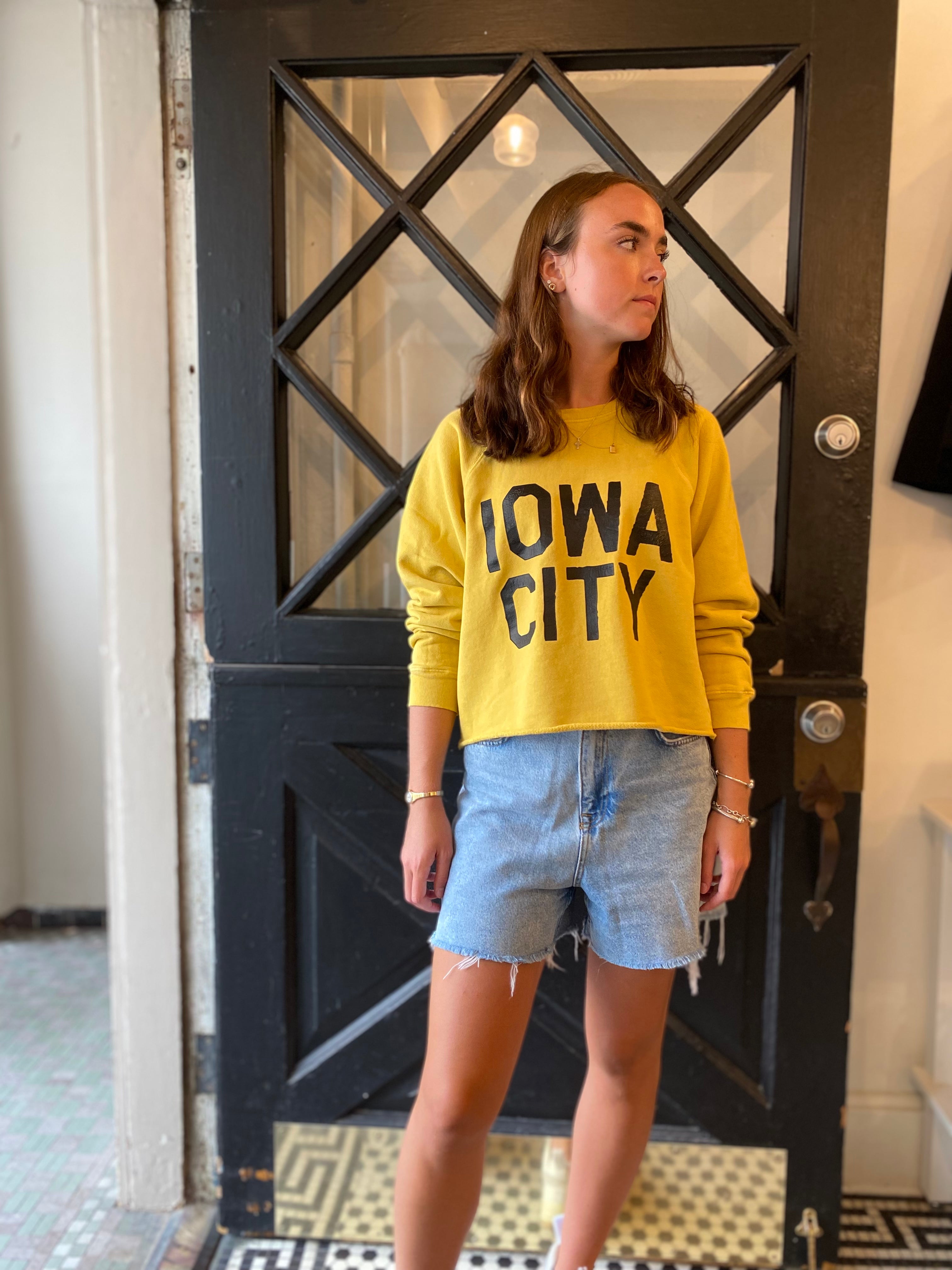 Retro Brand Vintage Iowa City Sliced Hem Sweatshirt Vintage Gold