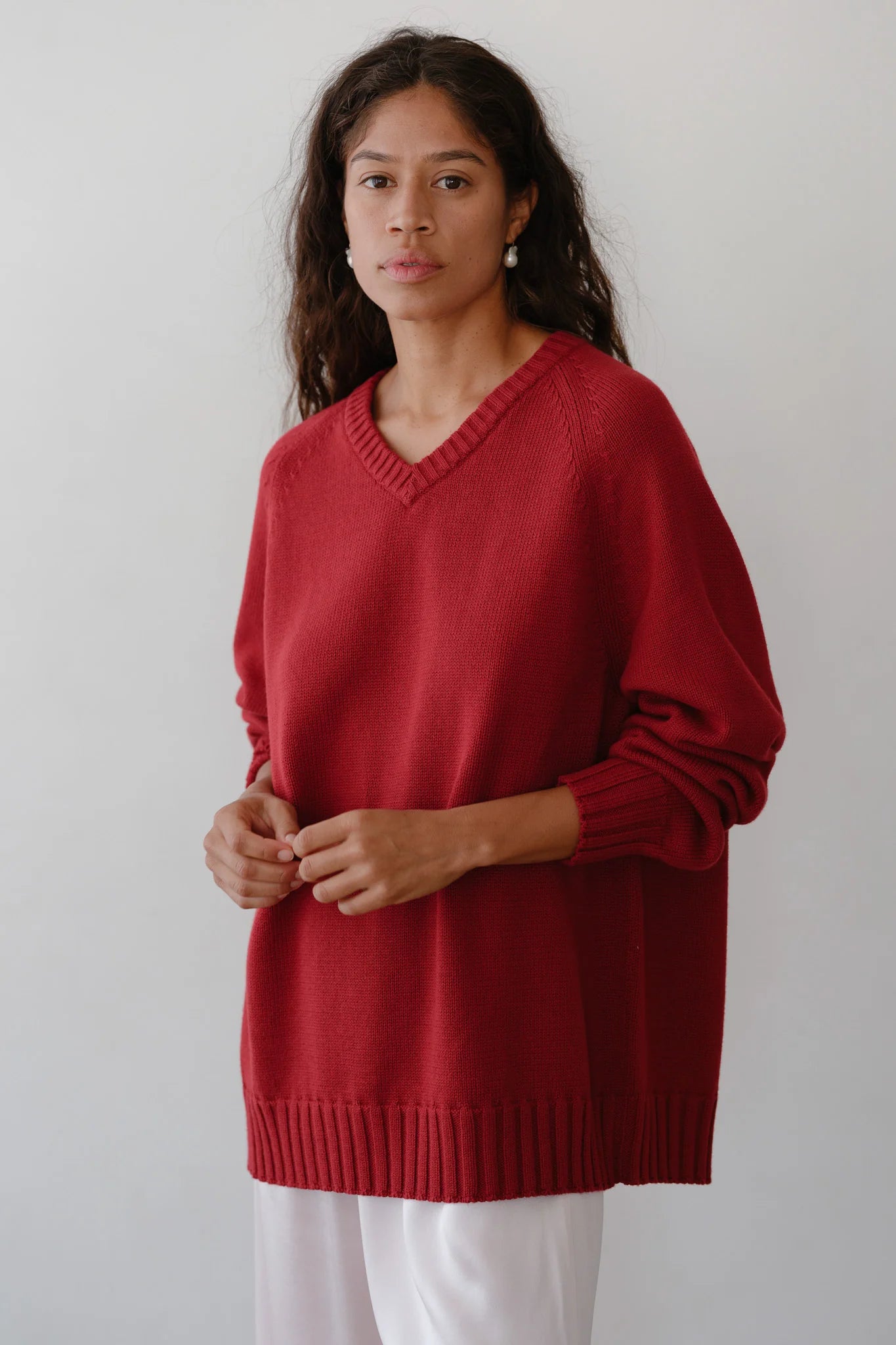 DONNI. The Cotton Cashmere V-Neck Sweater 1054048