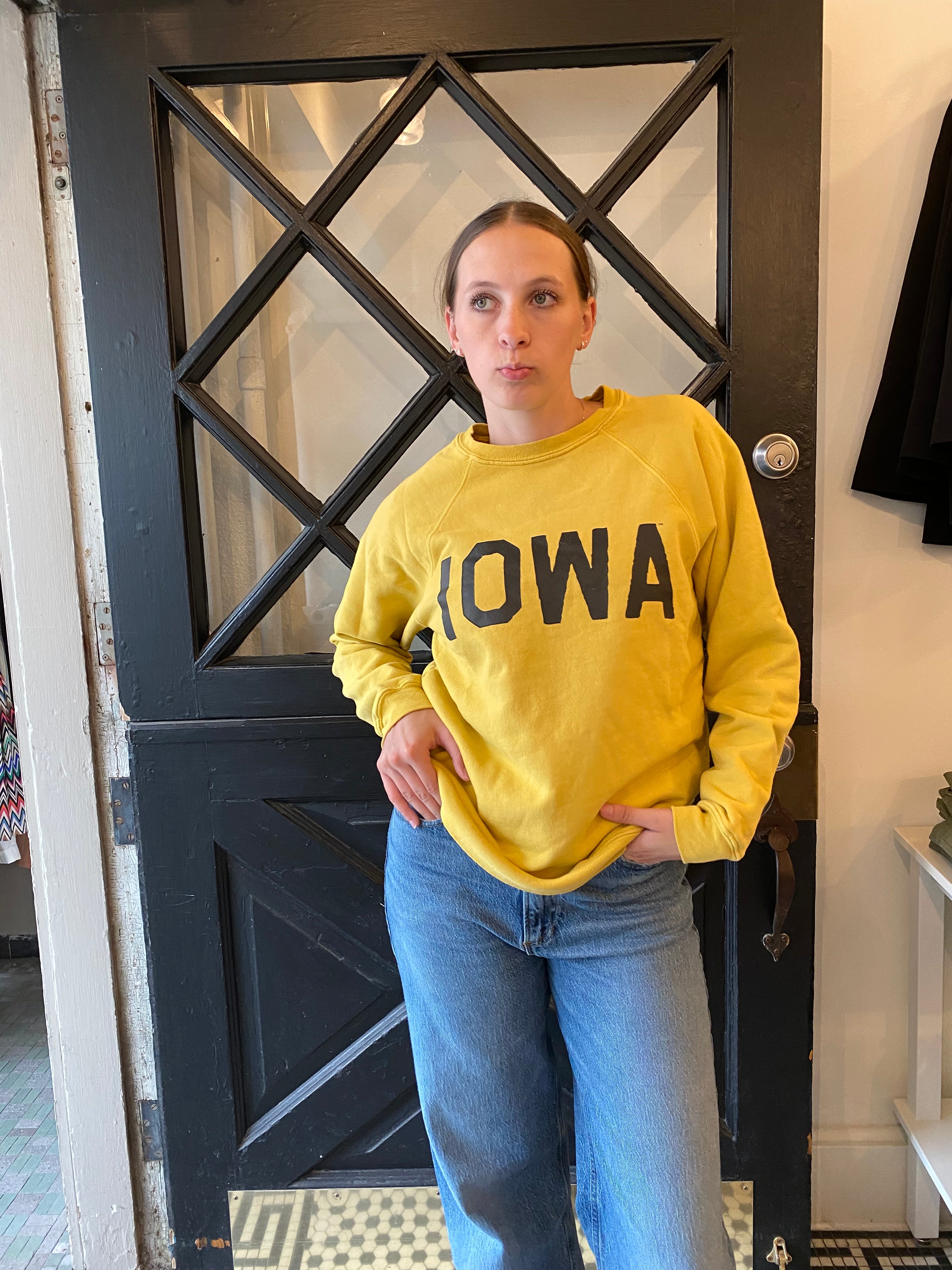 Retro Brand Vintage Unisex Iowa Full Sweatshirt Vintage Gold