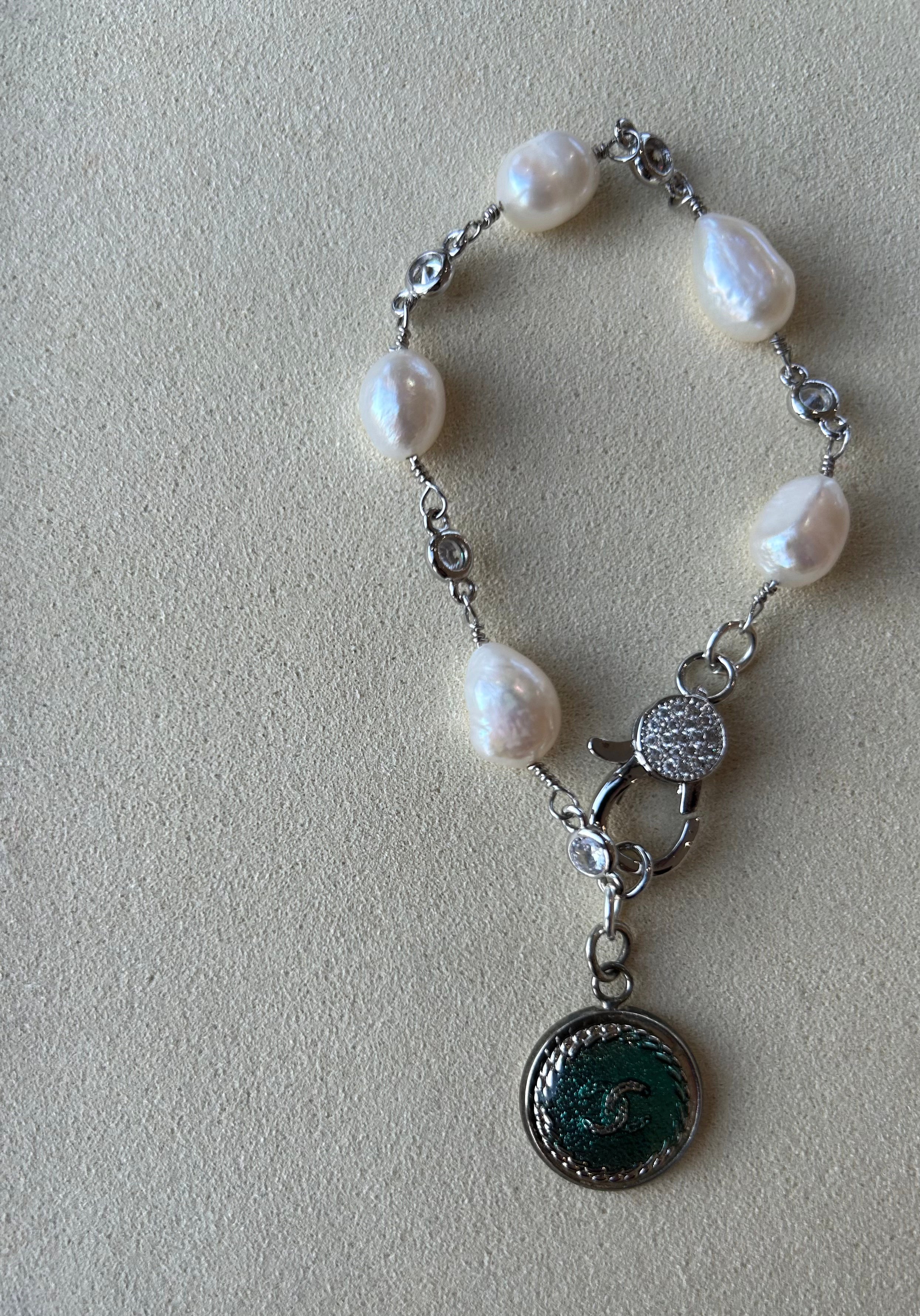 Julie Kreamer Freshwater Pearl /Silver And Green Charm Bracelet B#5