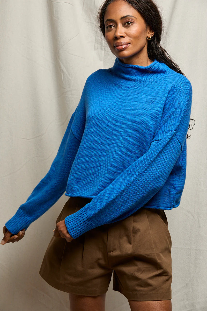 Perfect White Tee Kiki Cropped Mockneck Sweater