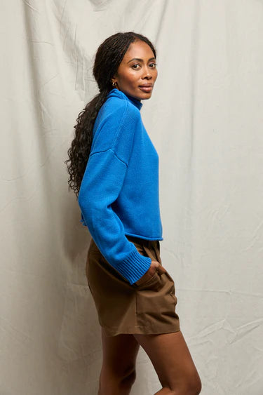 Perfect White Tee Kiki Cropped Mockneck Sweater