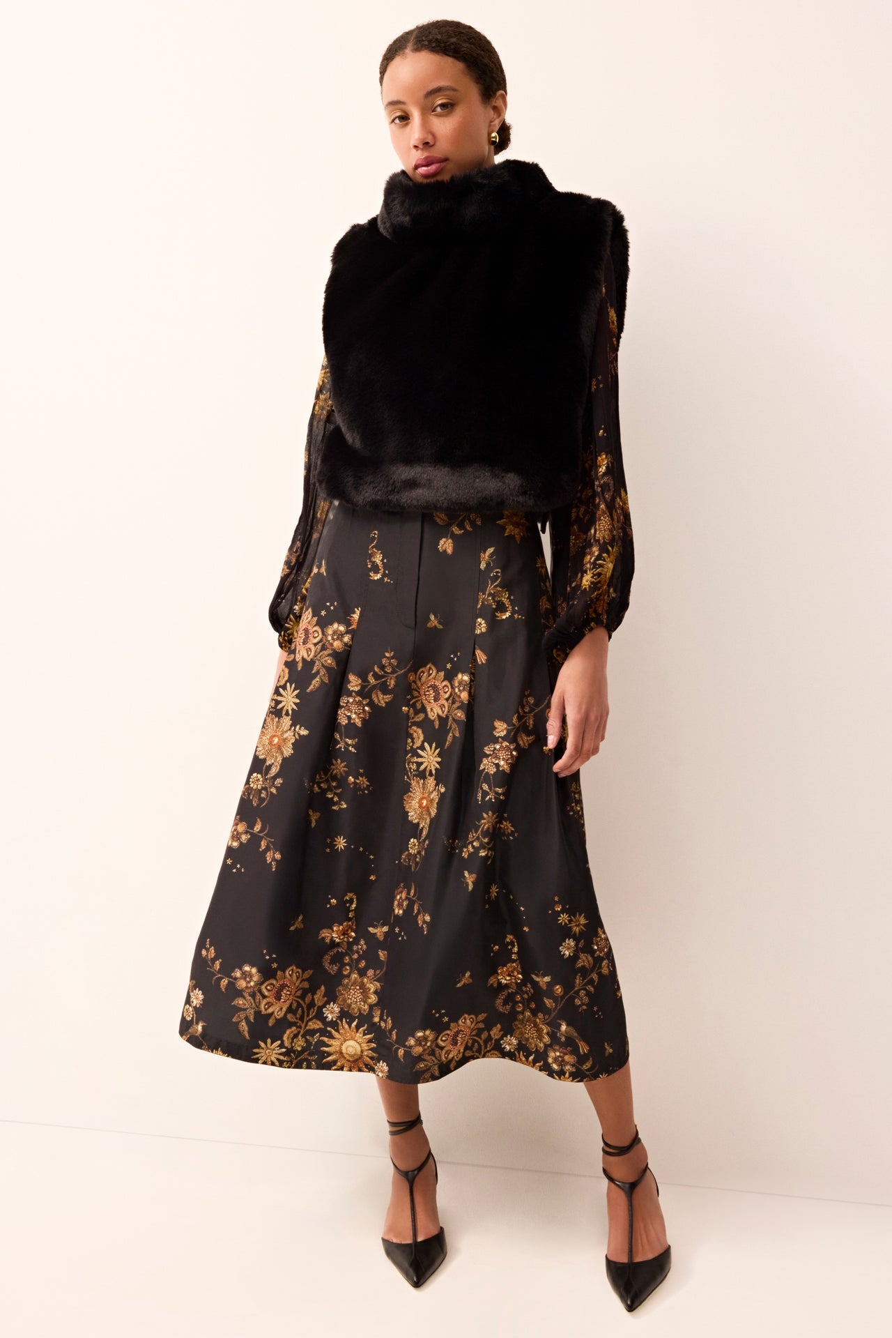 Marie Oliver Cordelia Popover