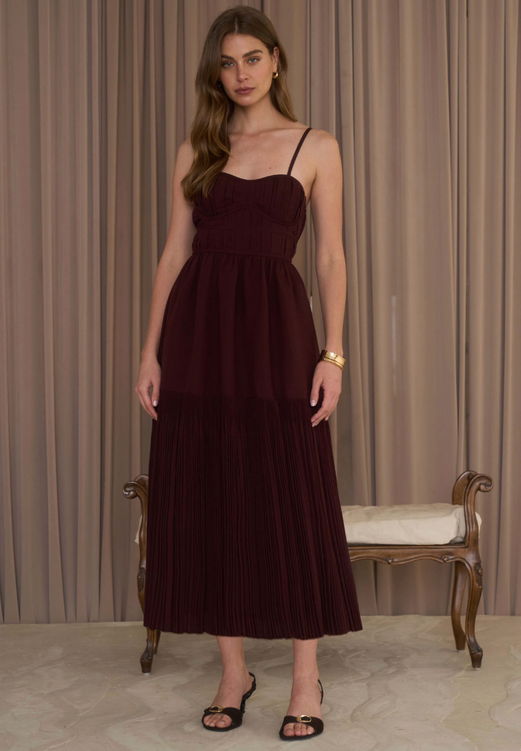 Moon River Pleated Sleeveless Midi Dress MR9916