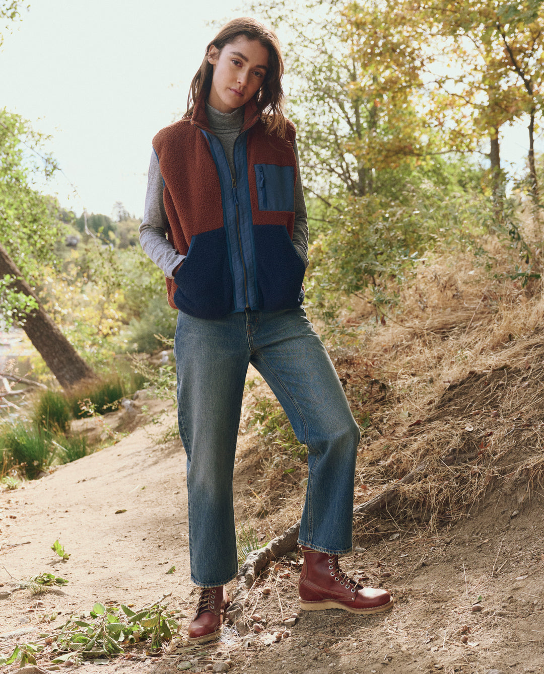 The Great The Plush Tundra Vest in Chocolate & Navy