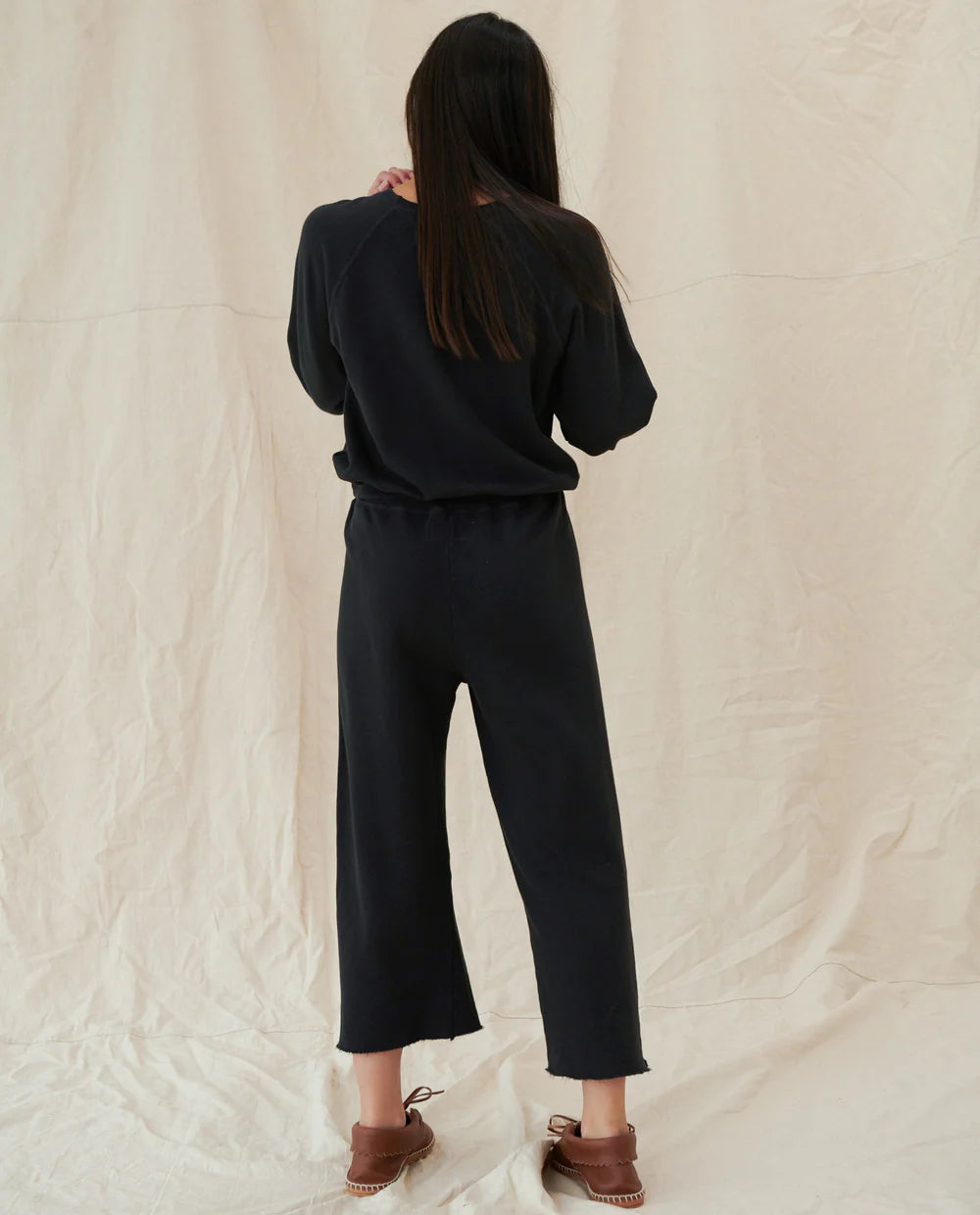The Great The Wide Leg Cropped Sweatpant B913085