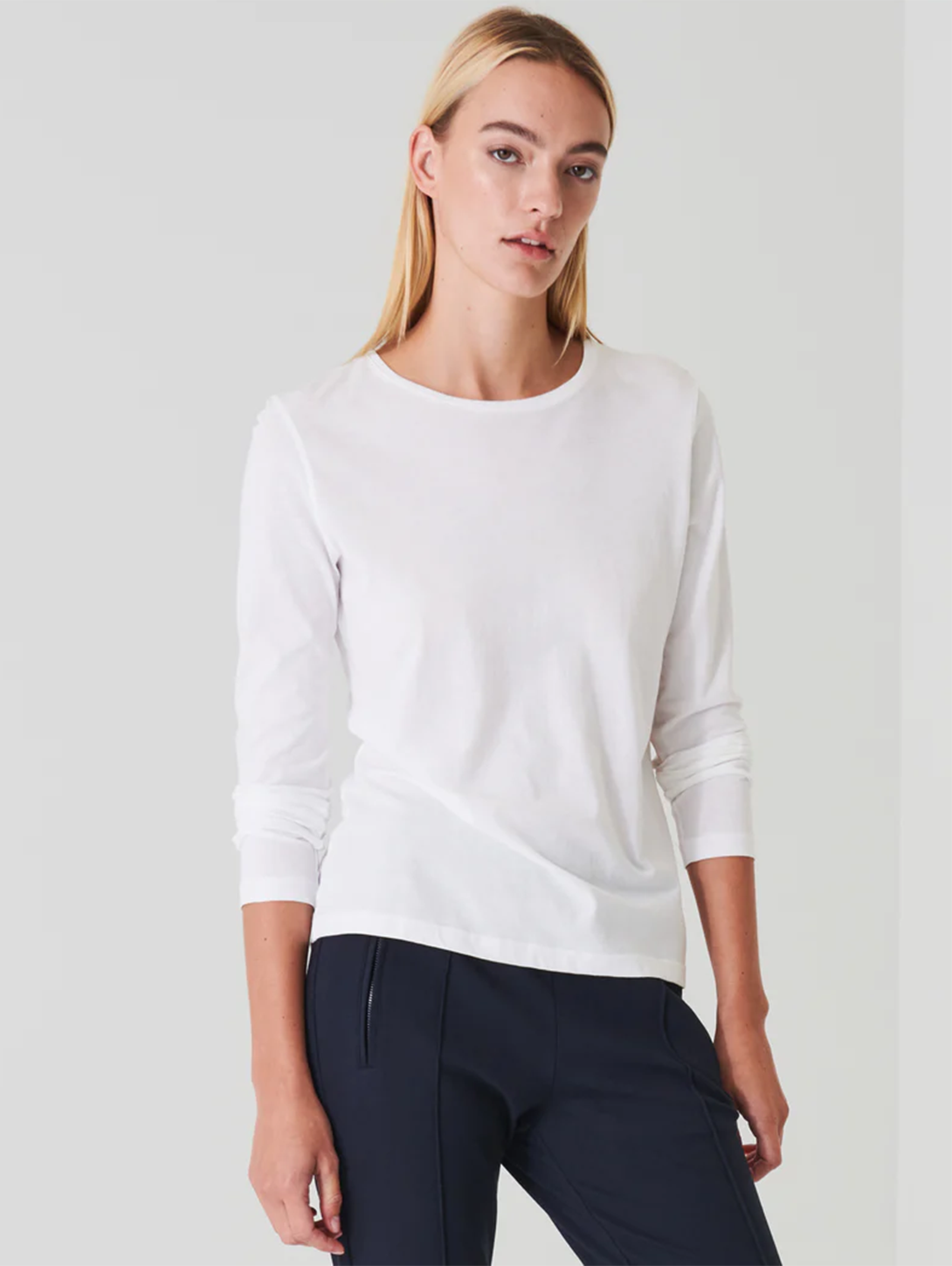 Patrick Assaraf Long Sleeve Pima Classic Fit Crew W92C02