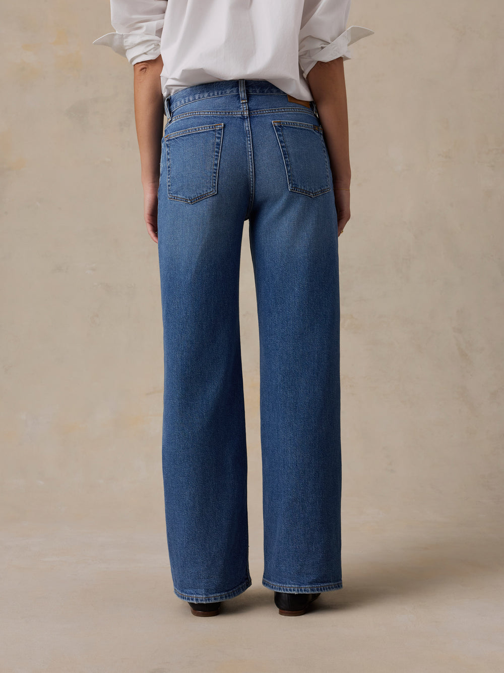Faherty Regenerative Cotton Denim Wide Leg - Coast Bound Wash