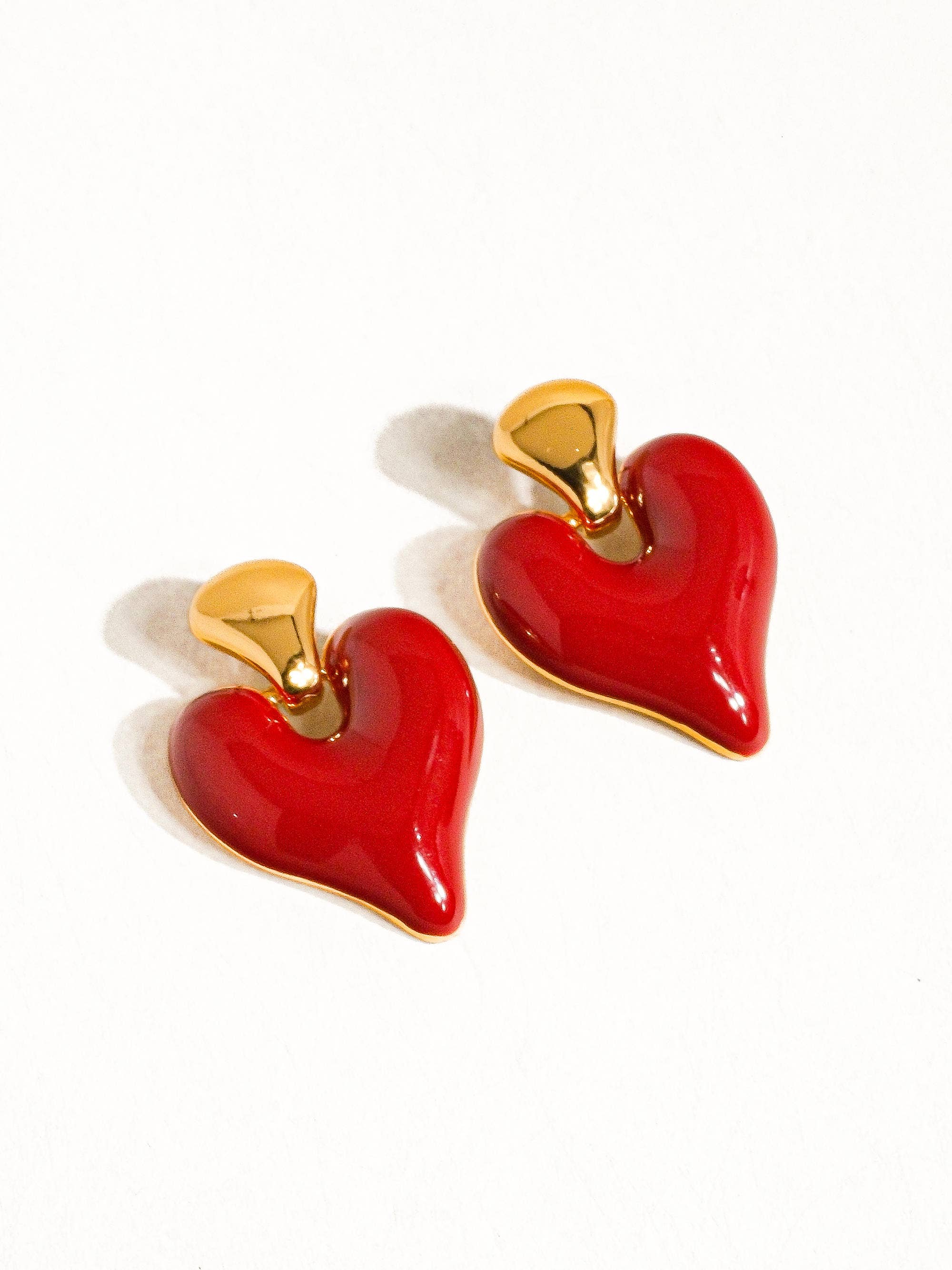 Flanerie Edith 18K Gold Vintage Heart Earring