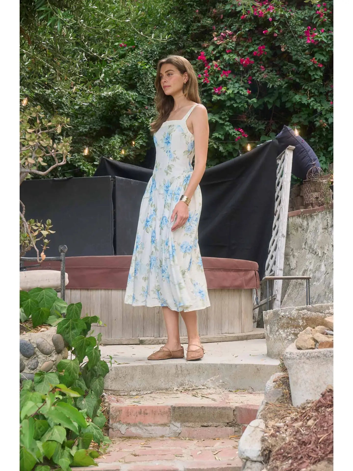 Moon River Sleeveless Corset Detail Midi Dress MR9694