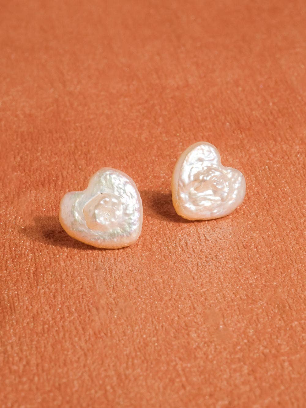 Flanerie Haydée 18K Gold Freshwater Pearl Heart Stud