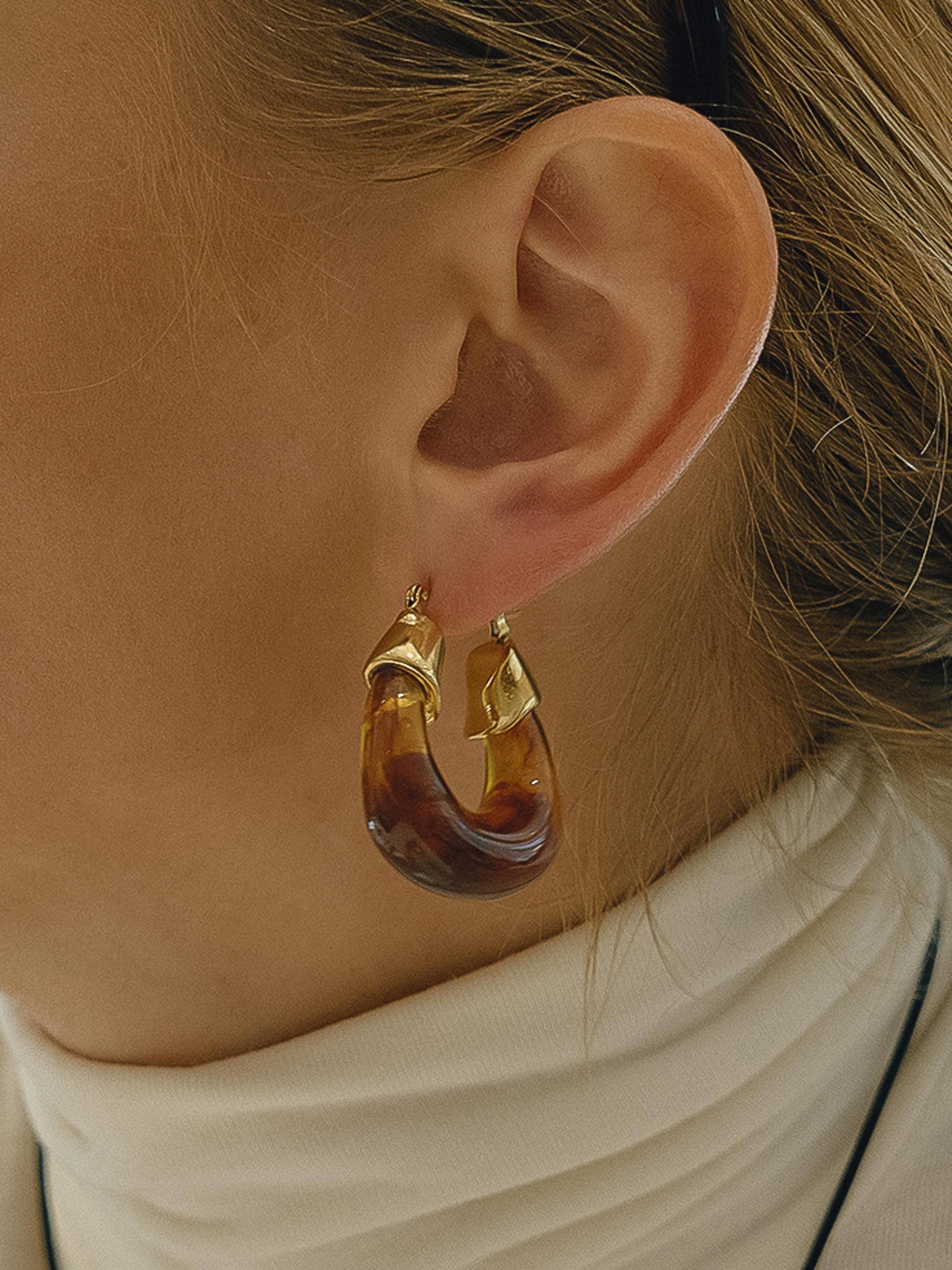 Flânerie Arlowe 18K Gold Non-Tarnish Resin Hoop Earrings