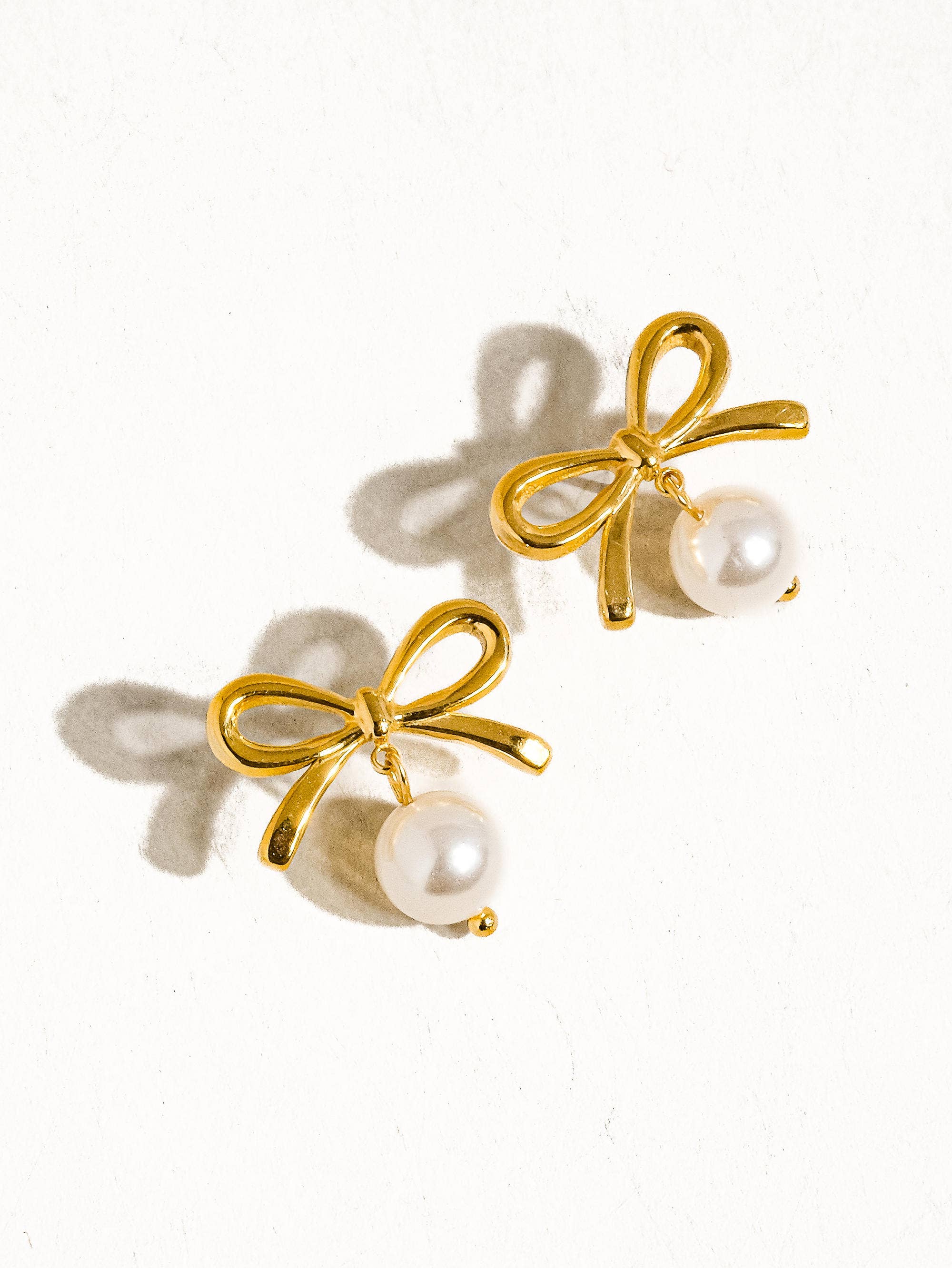 Flanerie Aleah 18K Gold Non-Tarnish Bow Pearl Earring