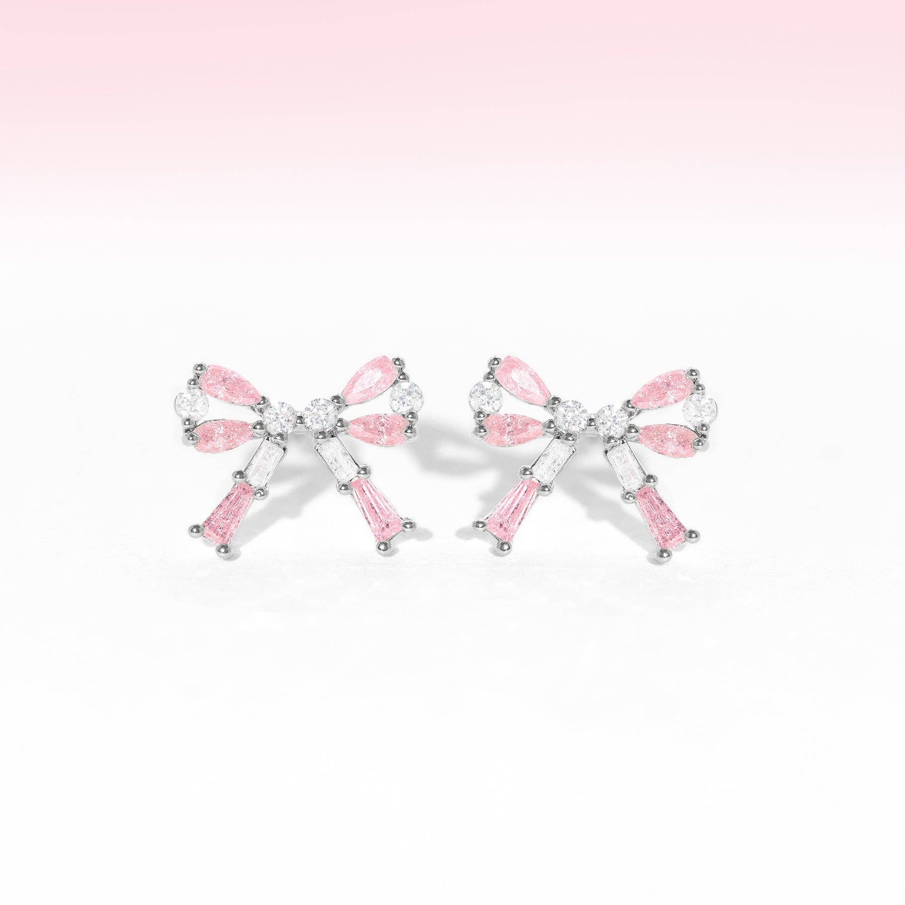 Girls Crew Chassé Bow Studs