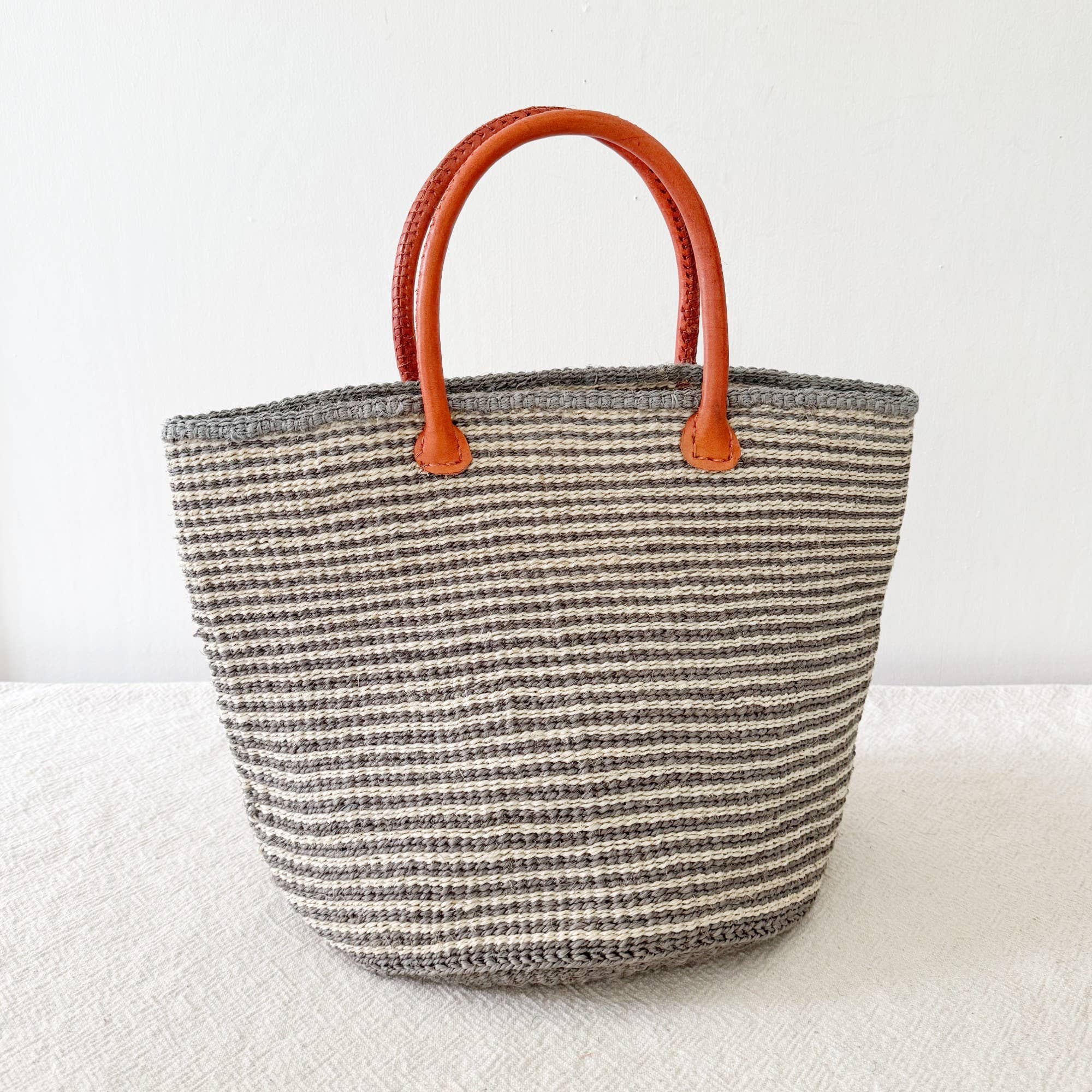 Amsha Kazi Tote Brook