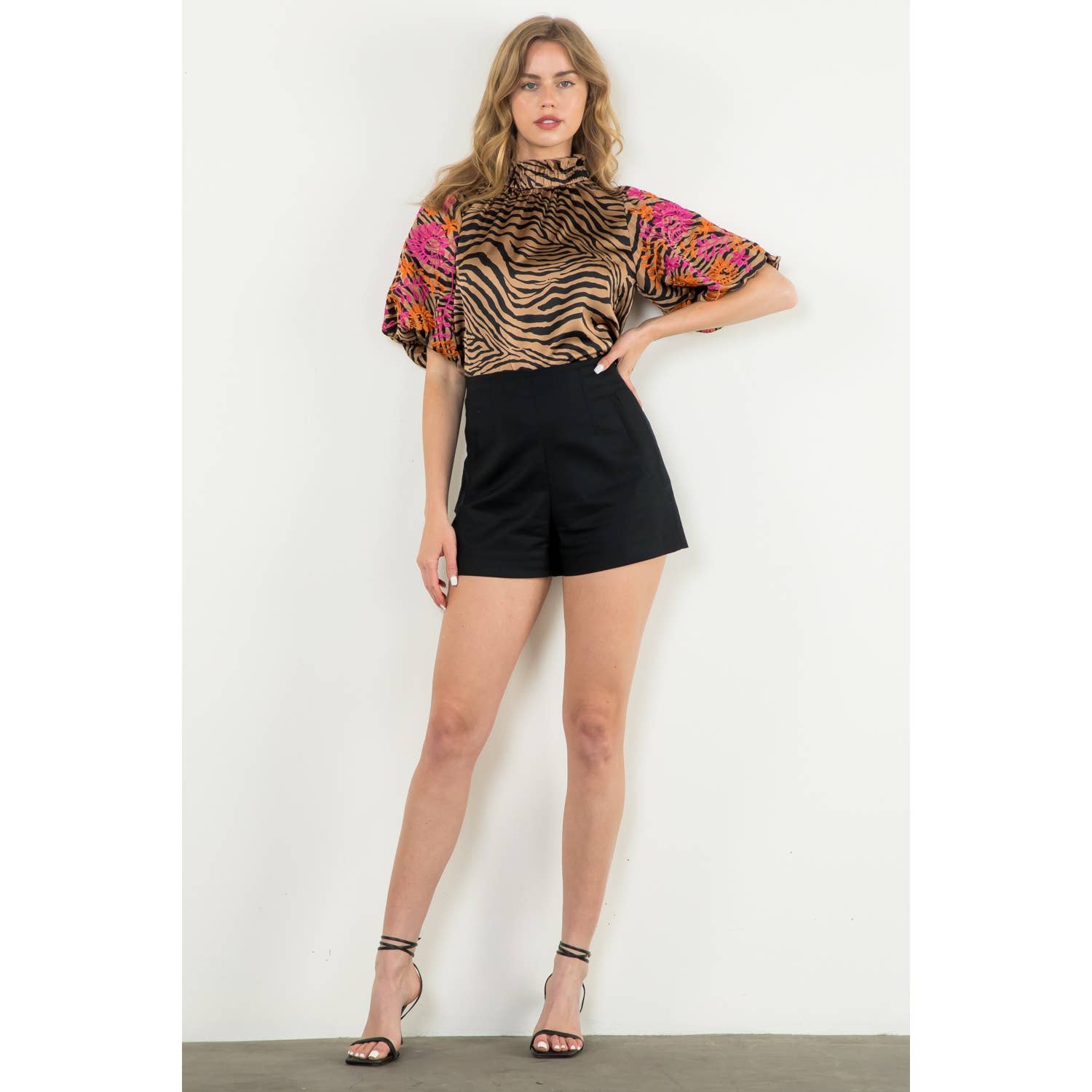 THML Embroidered Puff Sleeve Print Top