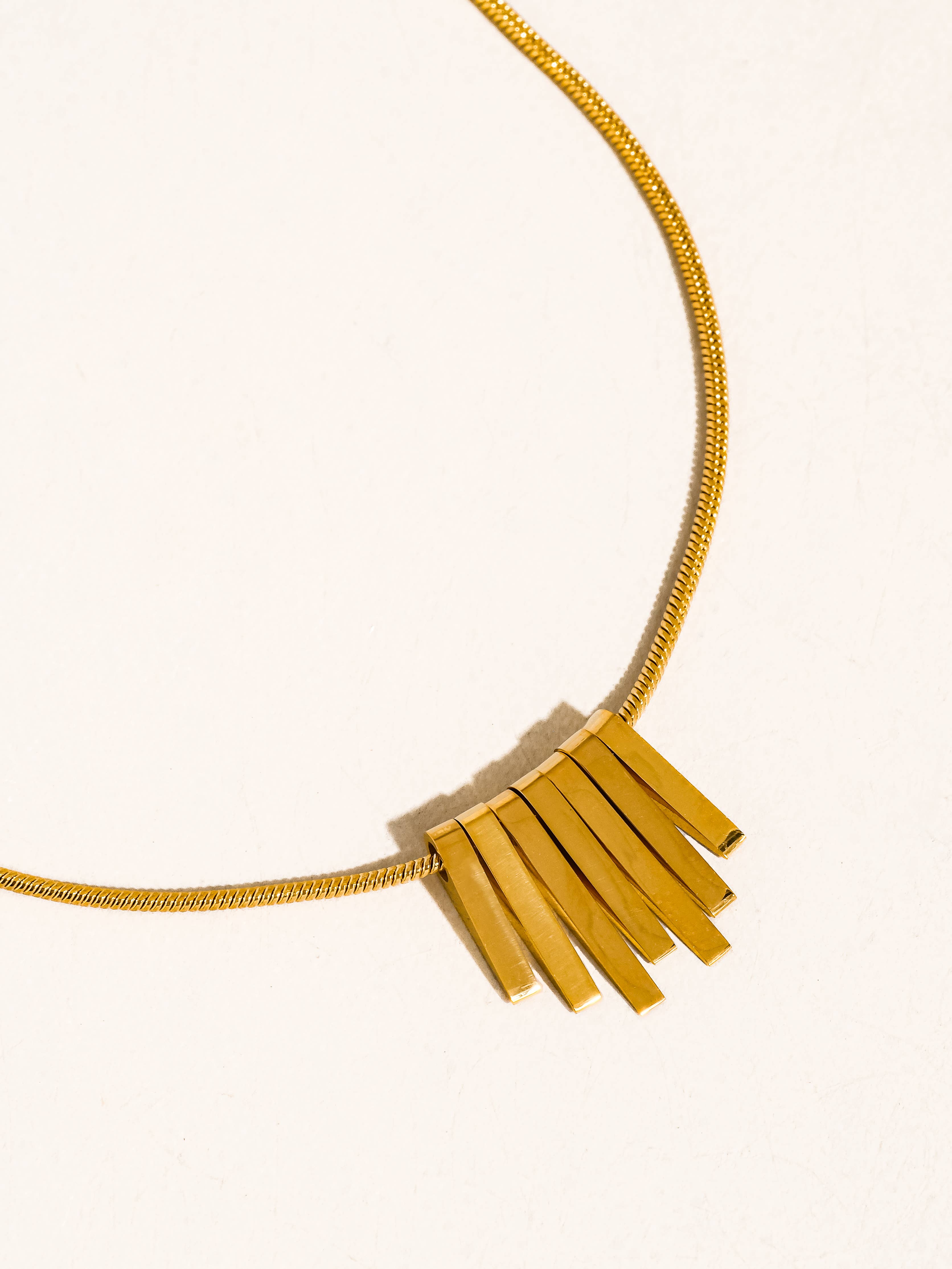 Flânerie Lorraine 18K Gold Non-Tarnish Minimalist Bar Necklace