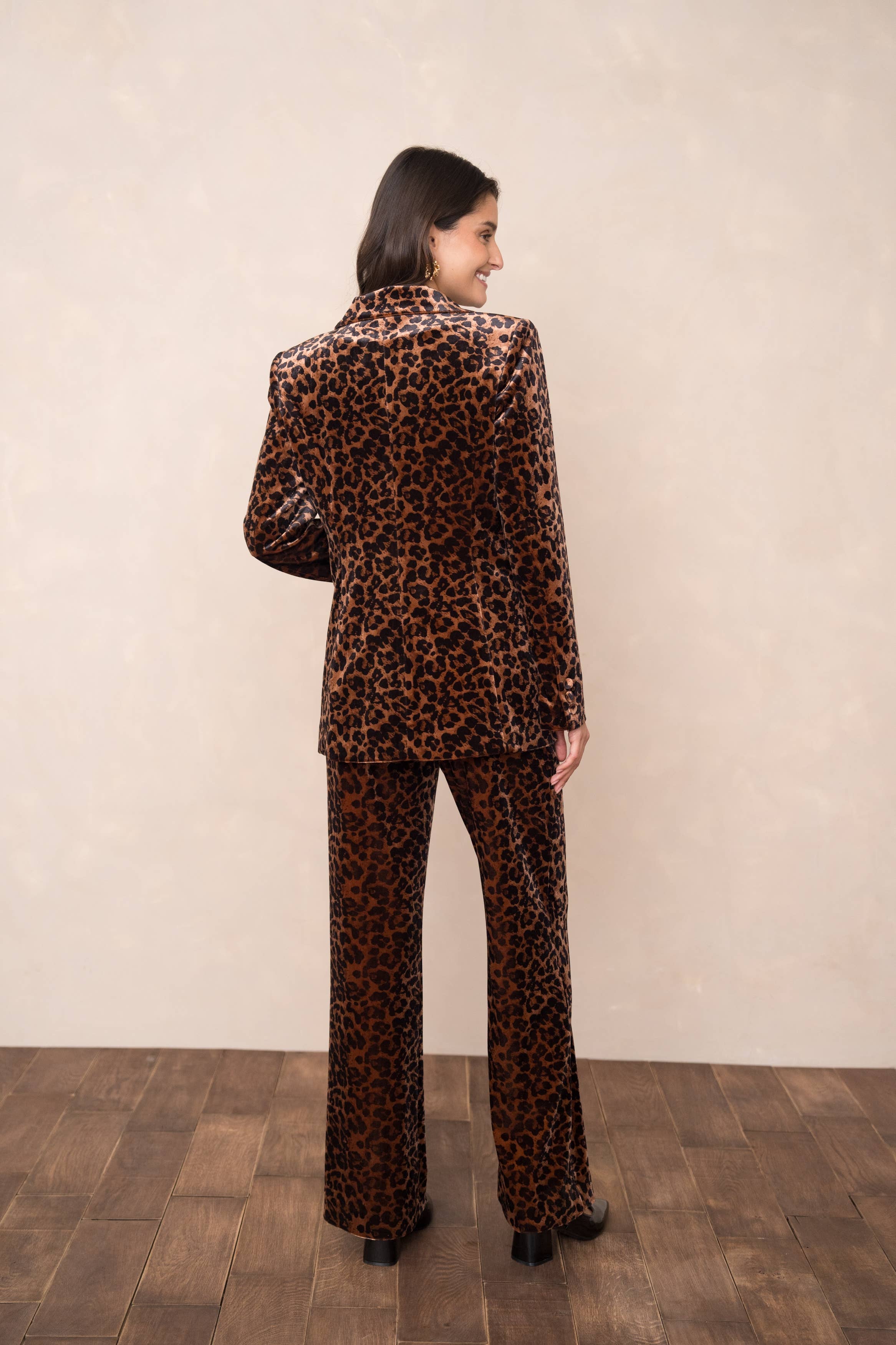 European Collection Fitted Leopard Velvet Jacket