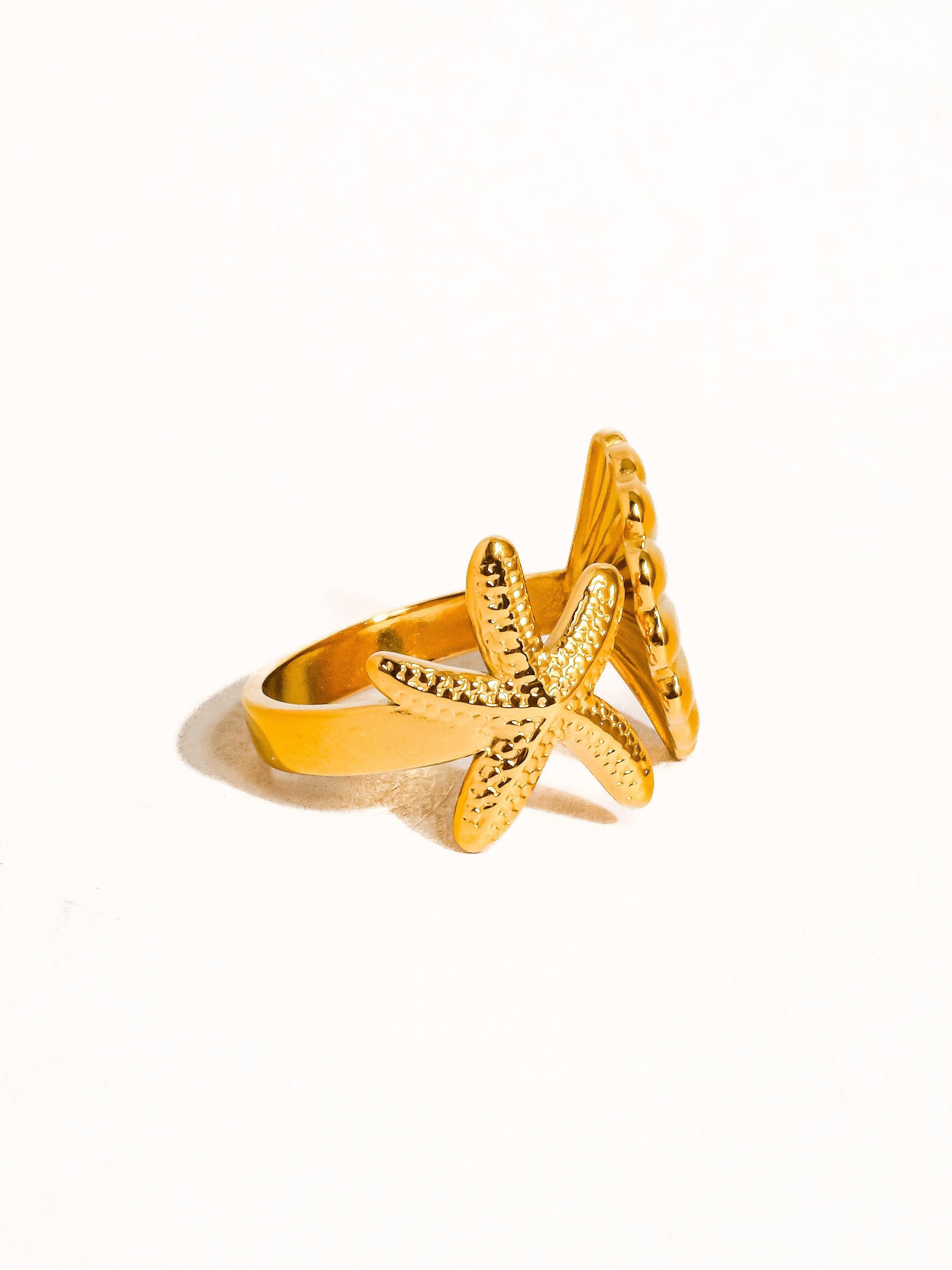 Flanerie Étoilé 18K Gold Non-Tarnish Star and Shell Ring