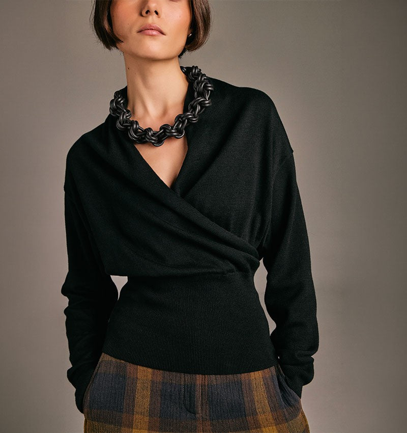 Chie Mihara KOSHINO in black