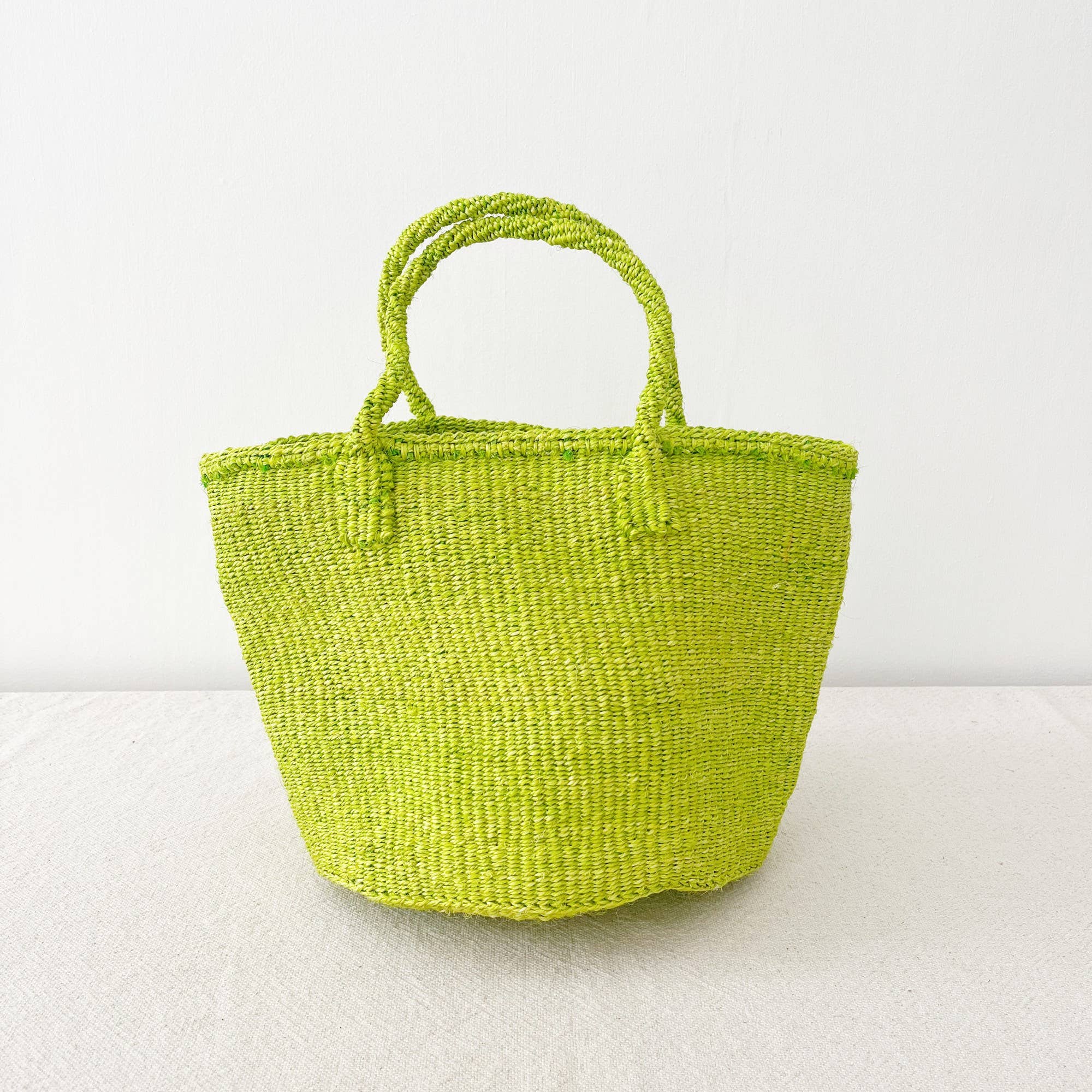 Amsha Medium Sisal Tote: Lime