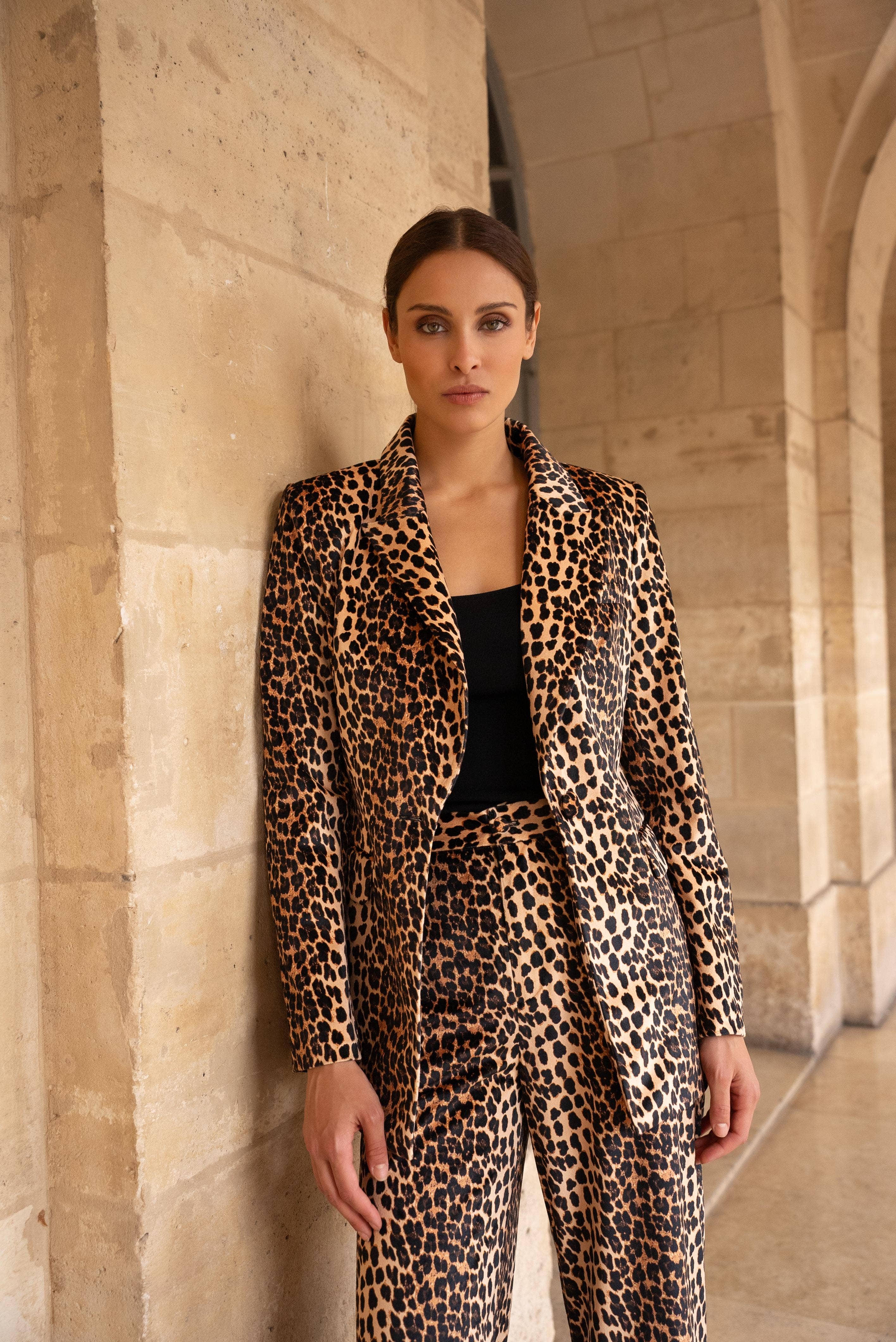 European Collection Fitted Leopard Velvet Jacket