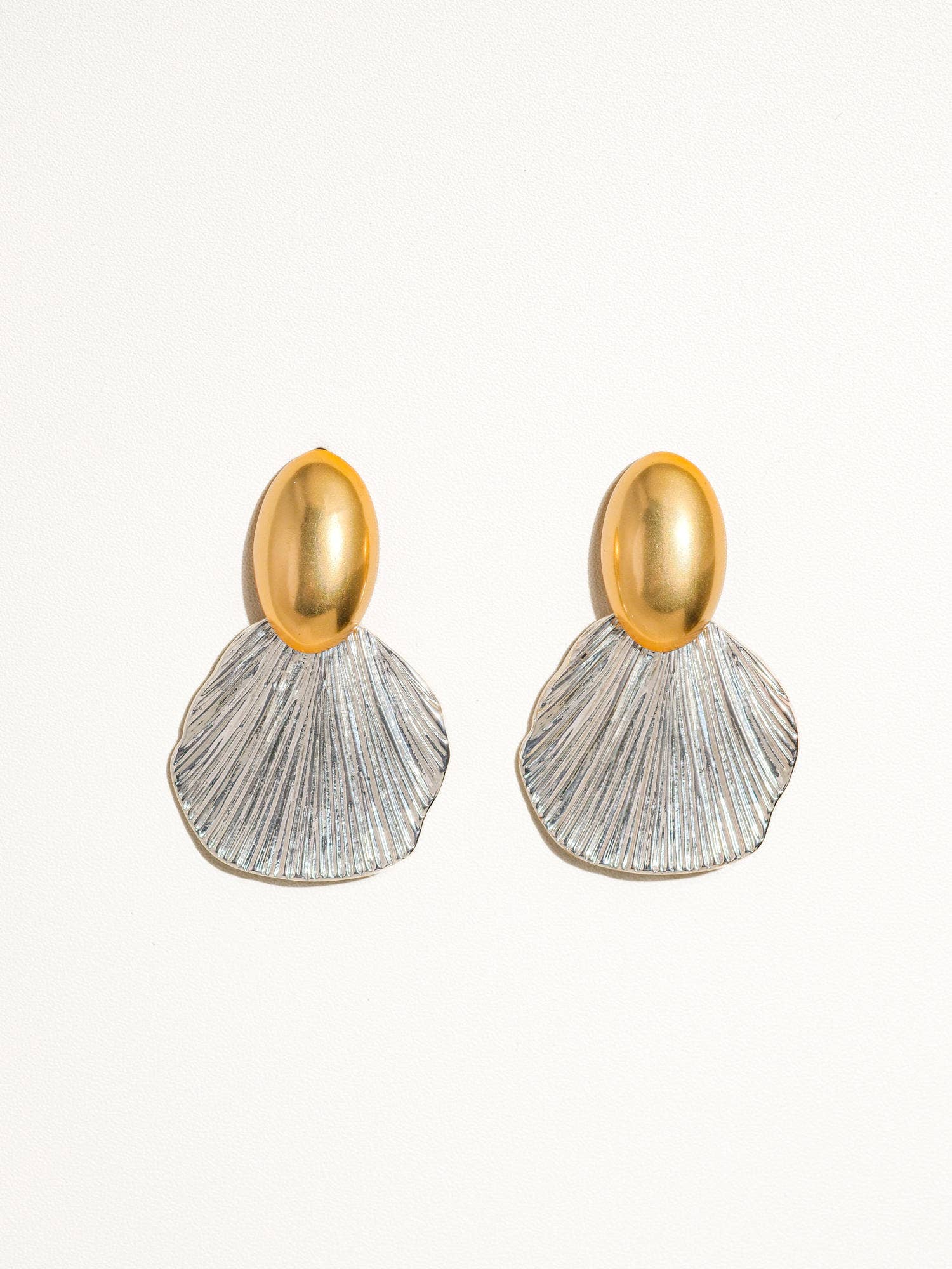 Giselle 18K Vintage Gold Dipped Shell Earrings