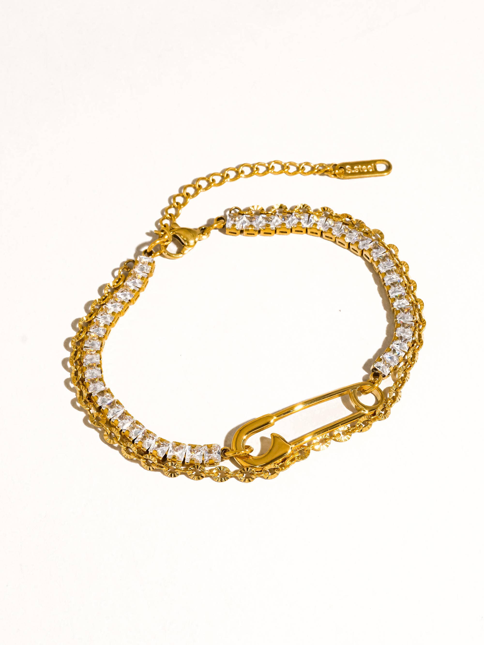 Flanerie Acier 18K Gold Non-Tarnish Glam Rhinestone Clip Bracelet