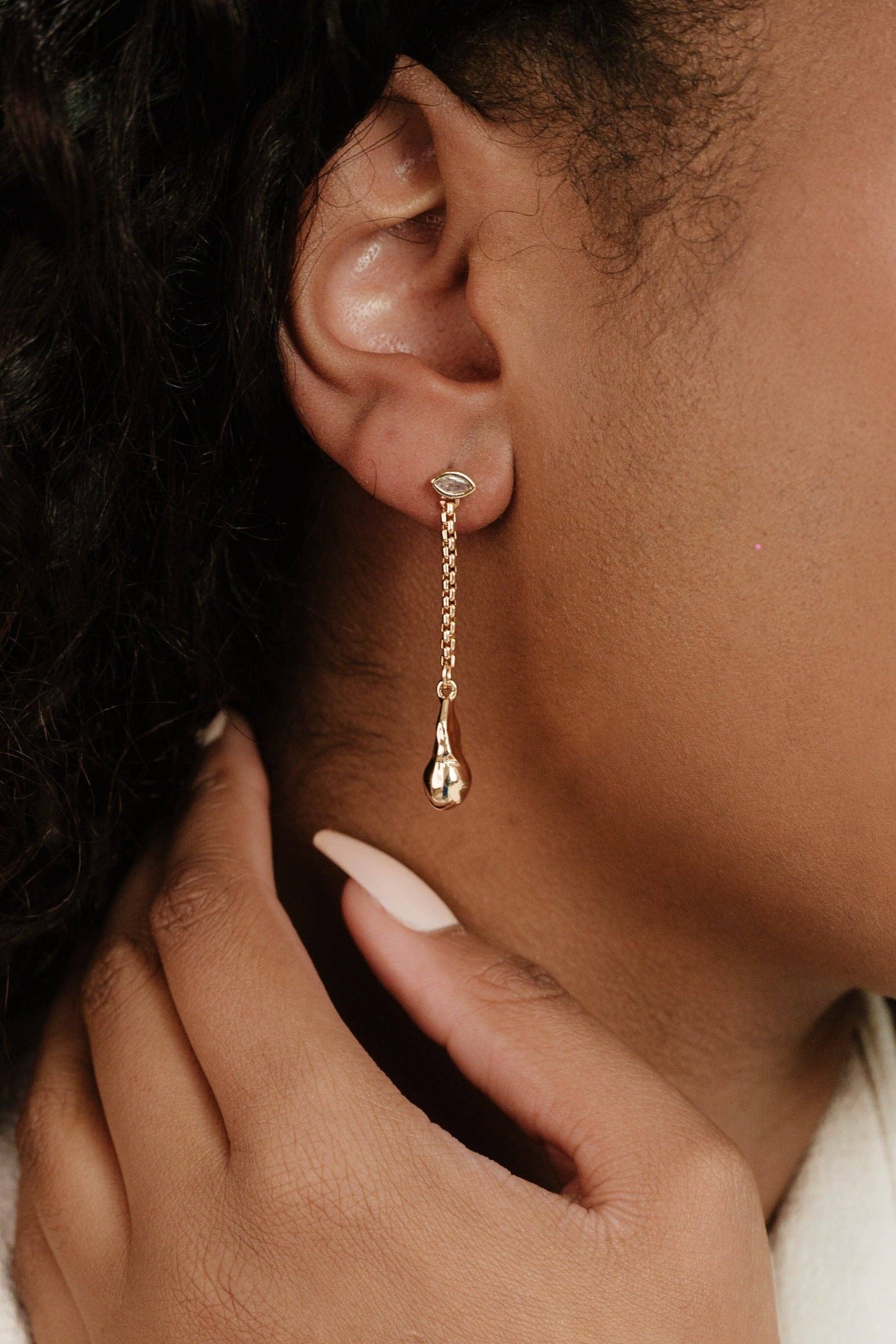 Ettika Drop Chain Hammered Earring