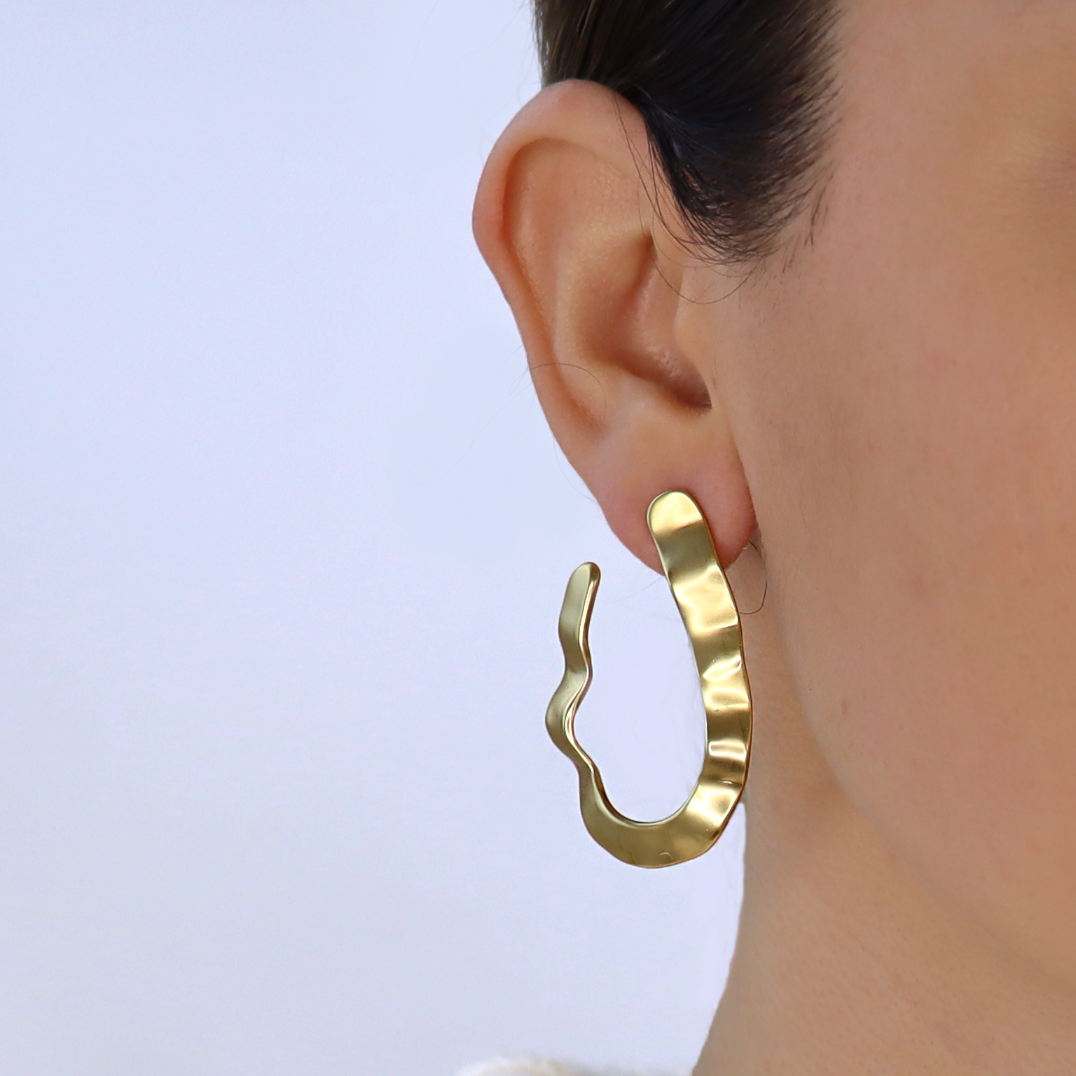 Karine Sultan Free Form Frontal Hoop Earrings E68005.10