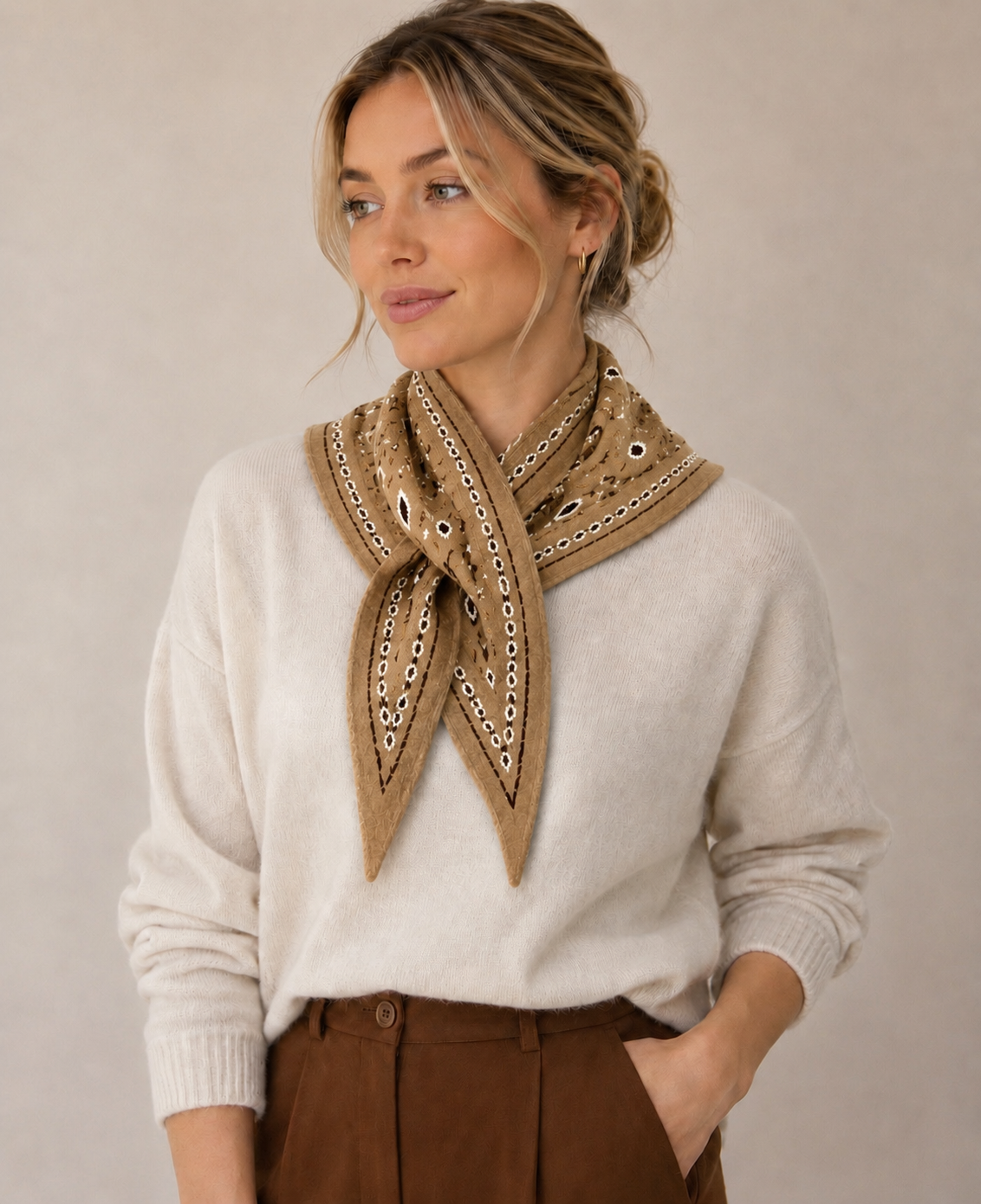 Catherine's Bandana Knit Scarf w/Pull through closure TR-15