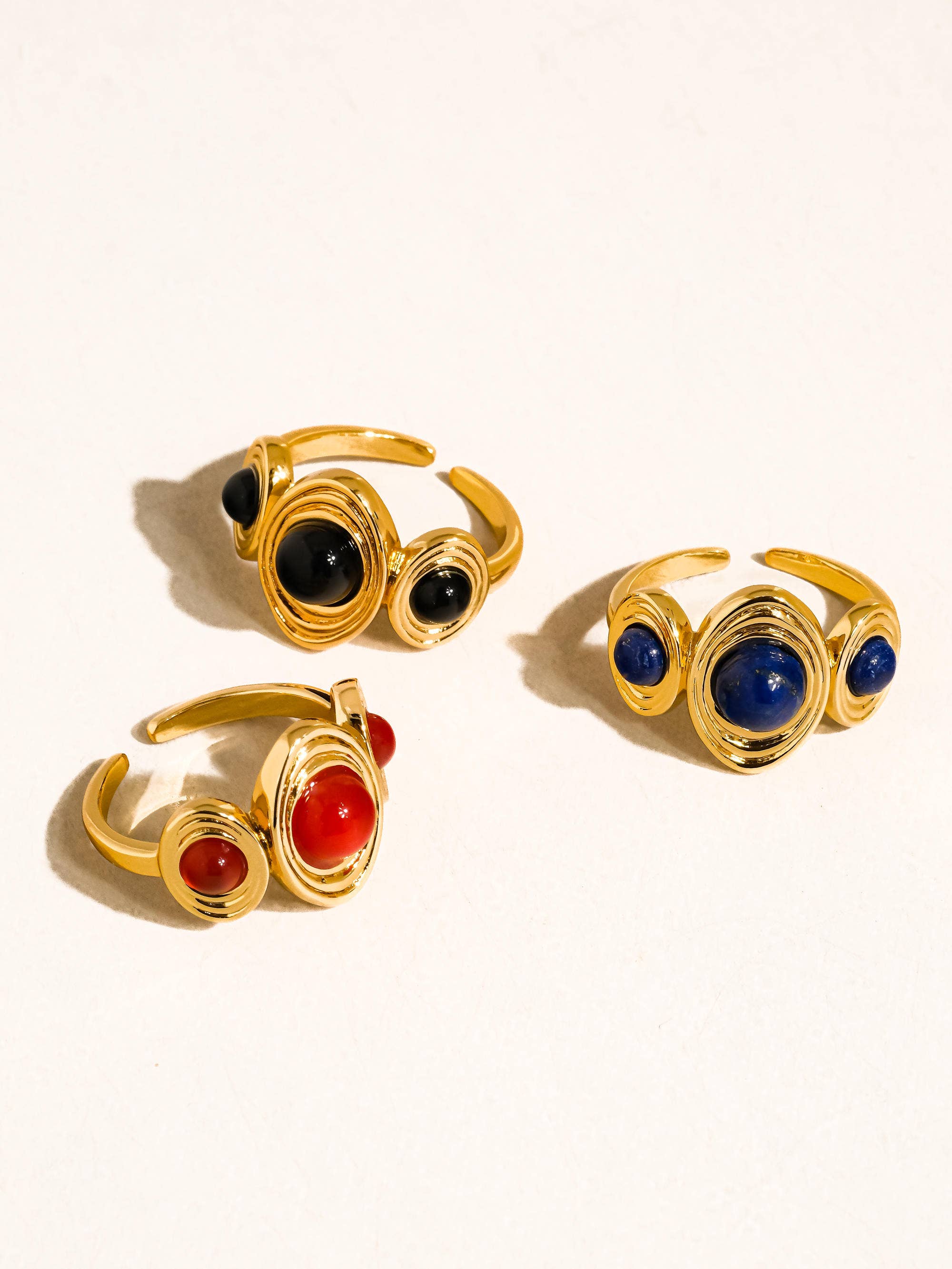 Flanerie Veona 18K Gold Vintage Tri Stone Ring