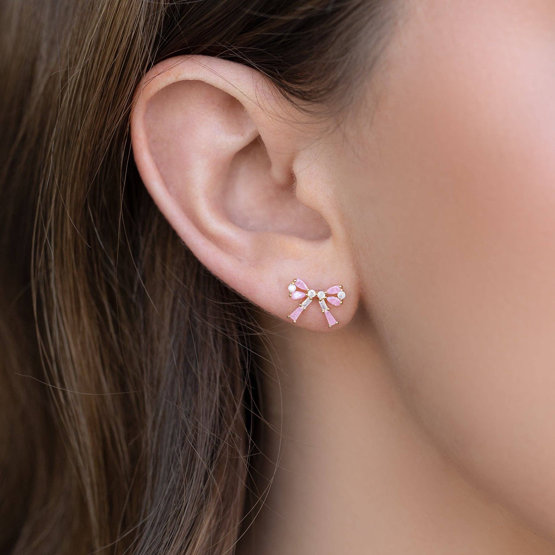 Girls Crew Chassé Bow Studs