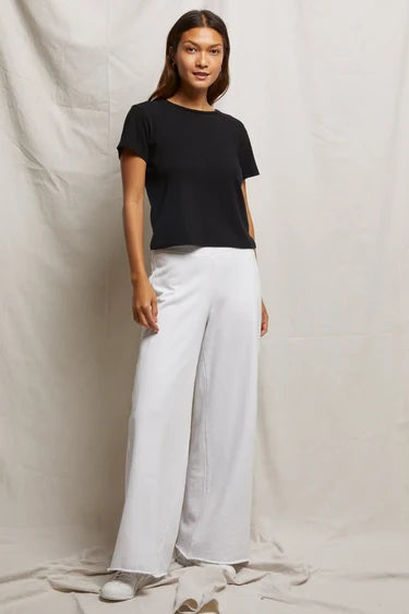 Perfect White Tee Lisa Tee