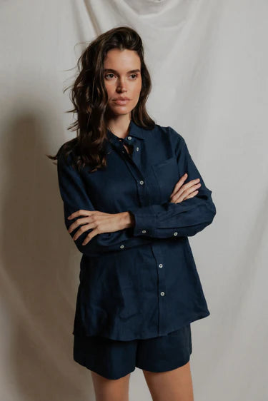 Perfect White Tee Lorelai Linen Oversized Button-Down Tee