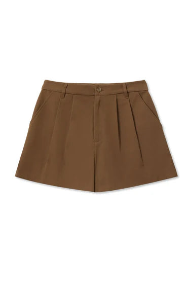 Perfect White Tee Mei Double Pleated Short