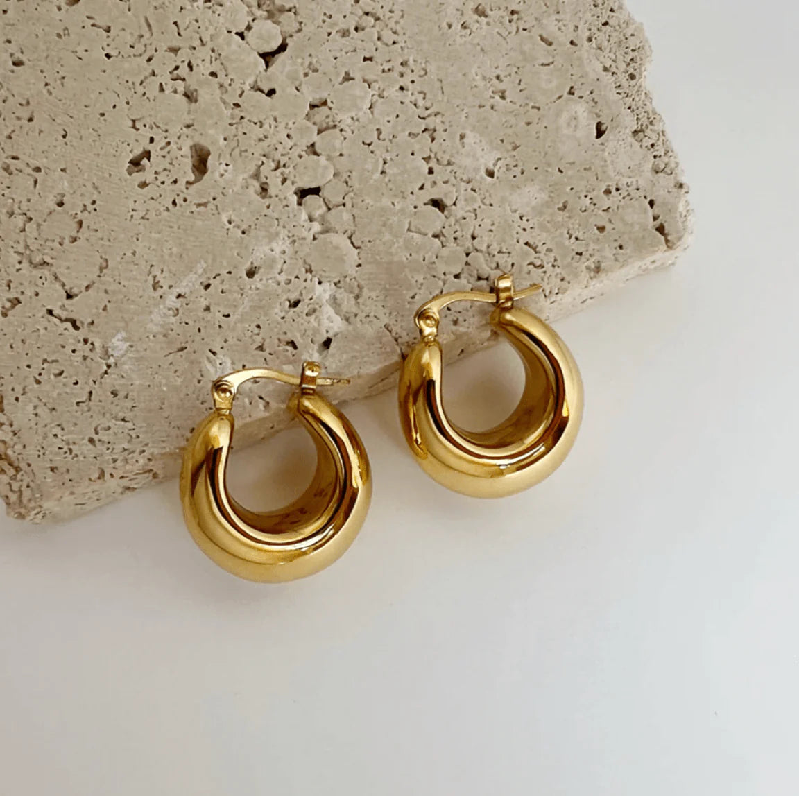 MeloMelo Pattie Chunky Polished Gold Creole Earrings